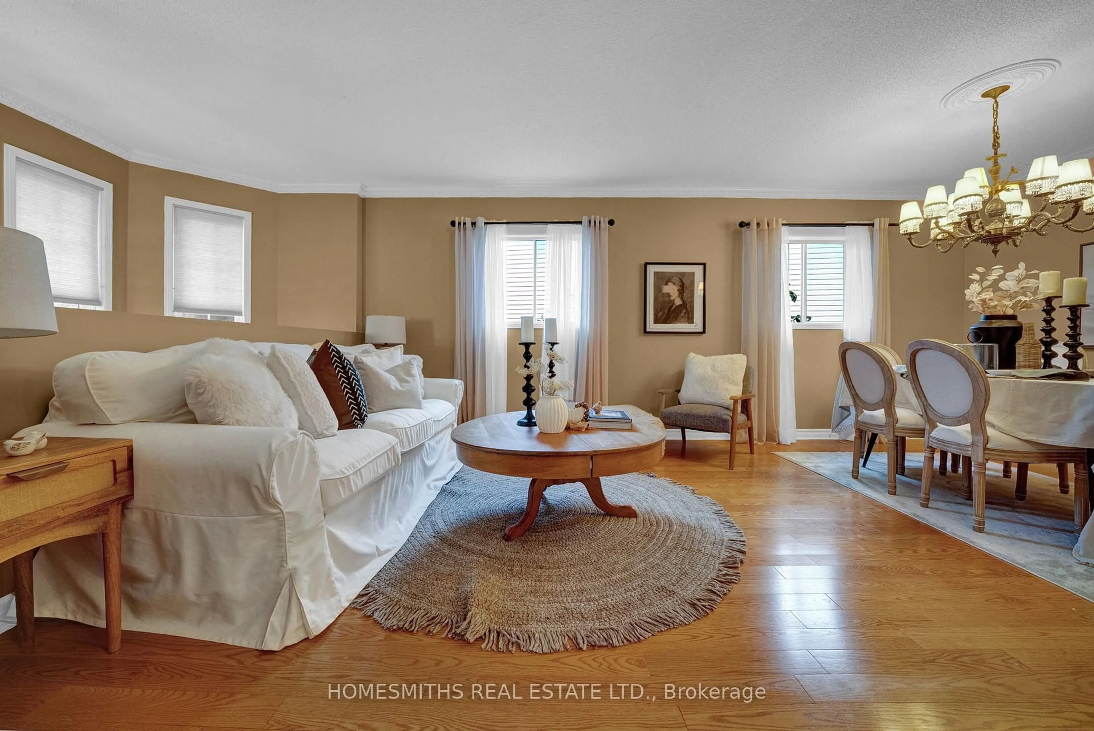 Living room with furniture, unknown for 14 Goodwin Ave, Clarington Ontario L1C 4Z4