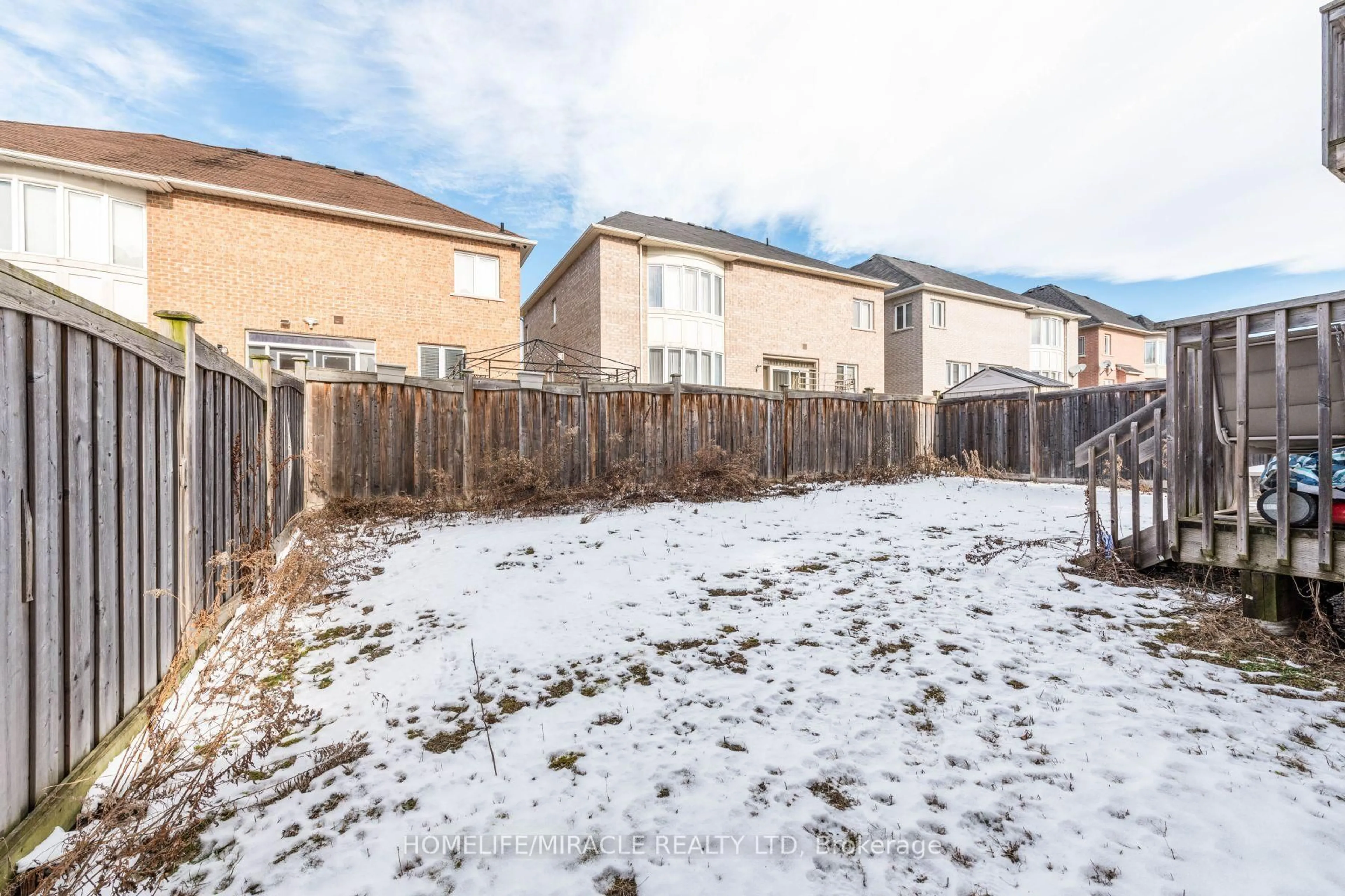 Patio, street for 8 Solway Cres, Ajax Ontario L1Z 0A7