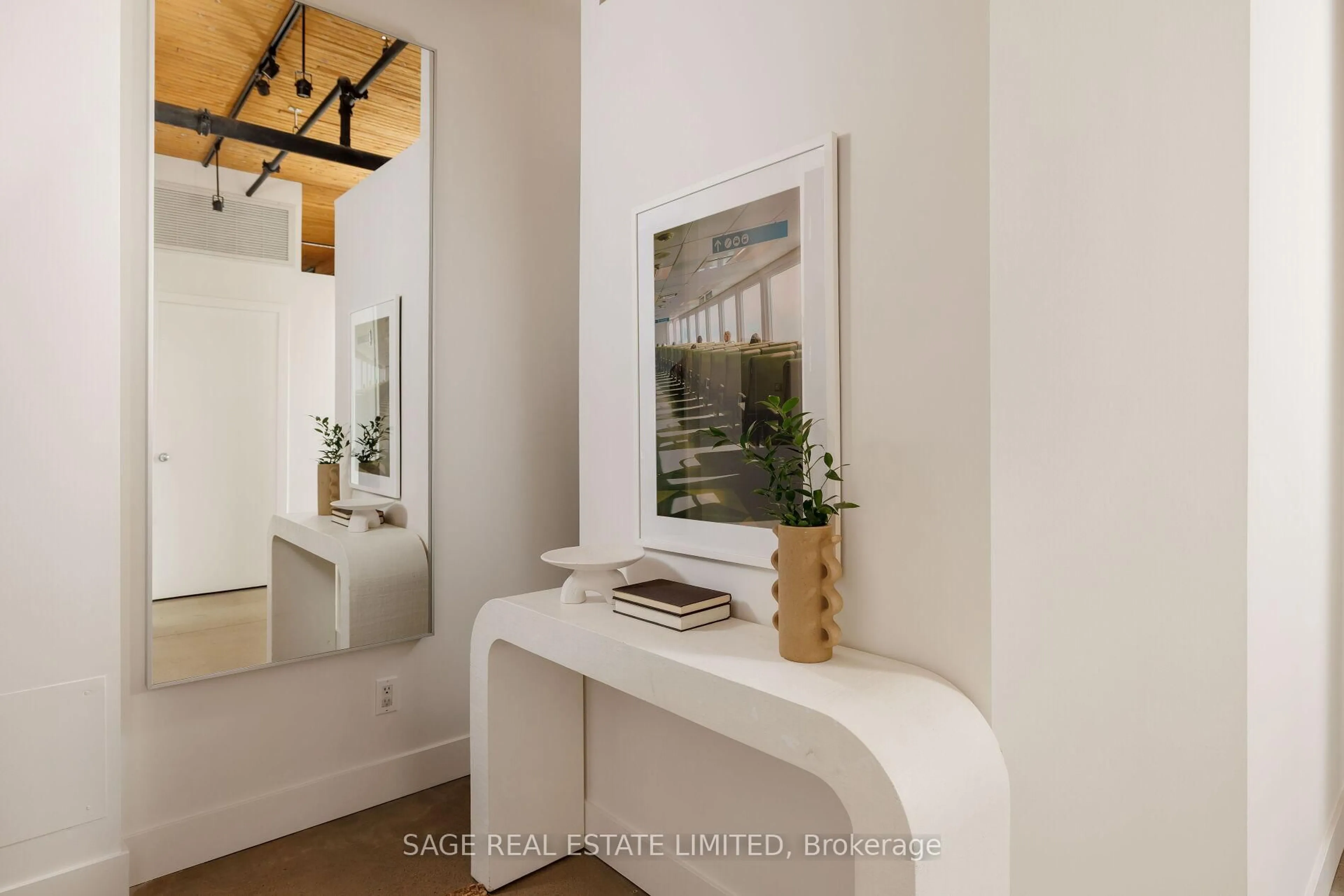Indoor entryway for 68 Broadview Ave #308, Toronto Ontario M4M 2E6