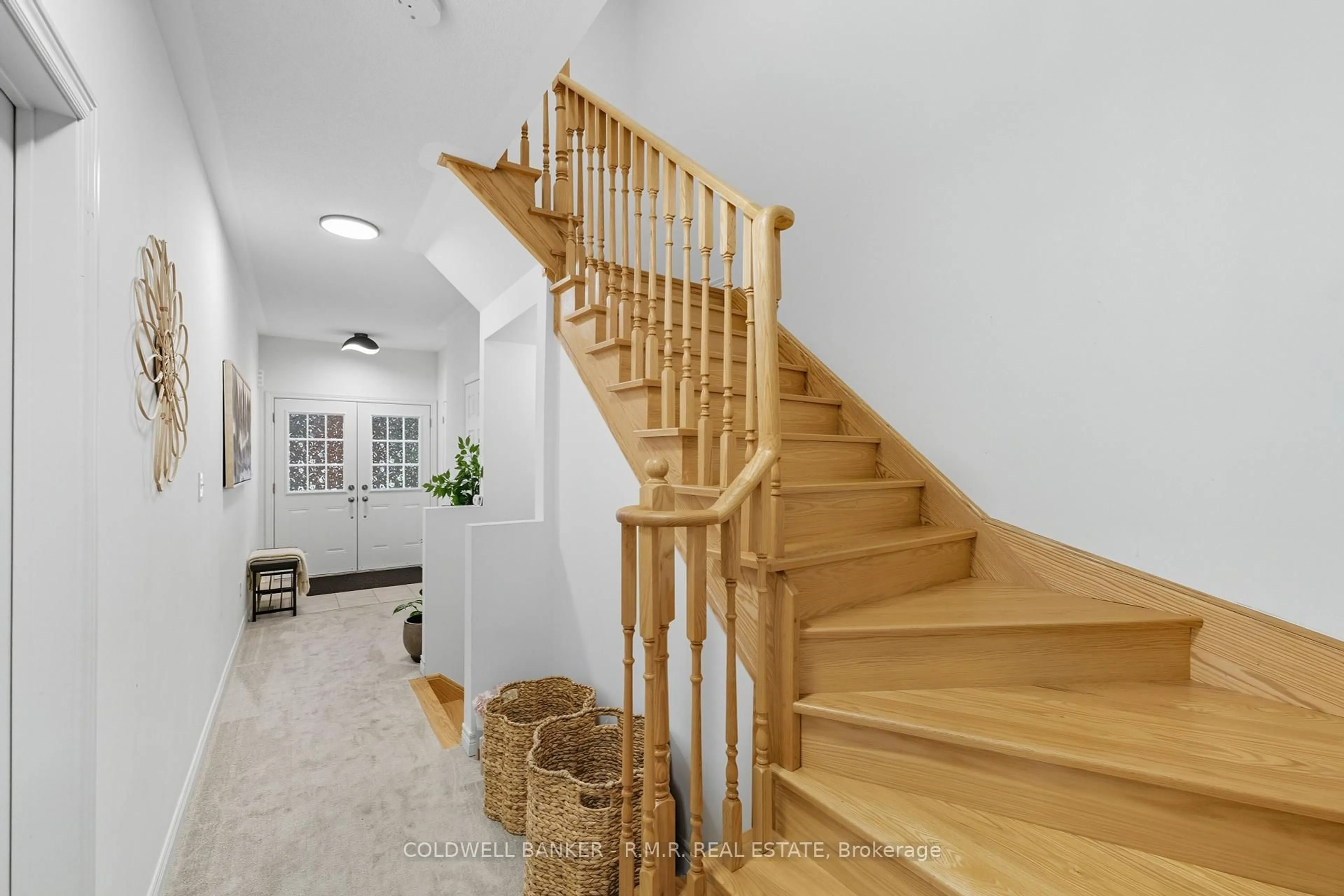 Unknown for 620 Krawchuk Cres, Oshawa Ontario L1K 1A7