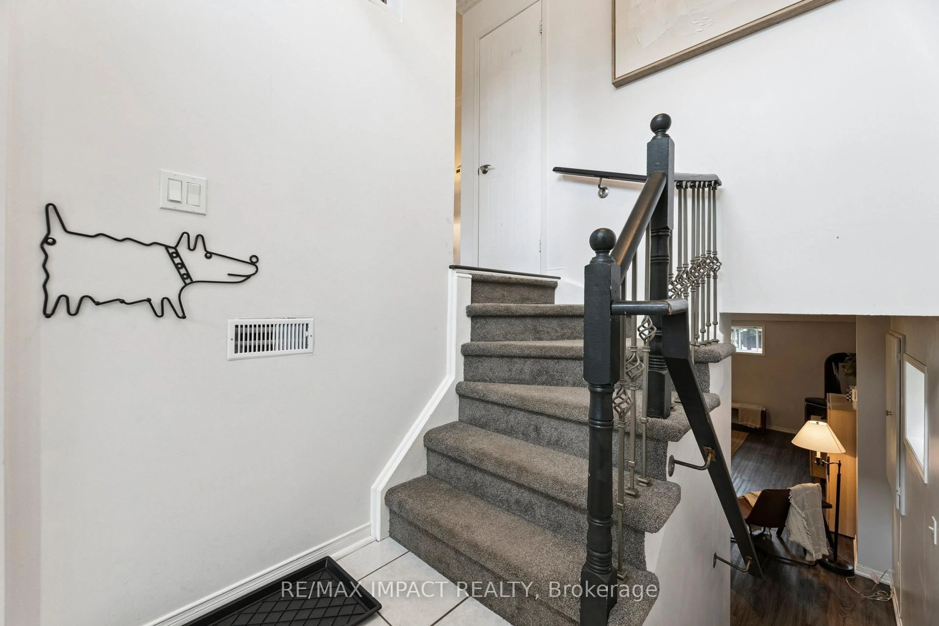 Stairs for 24 Birmingham Ave, Clarington Ontario L1C 4Z6