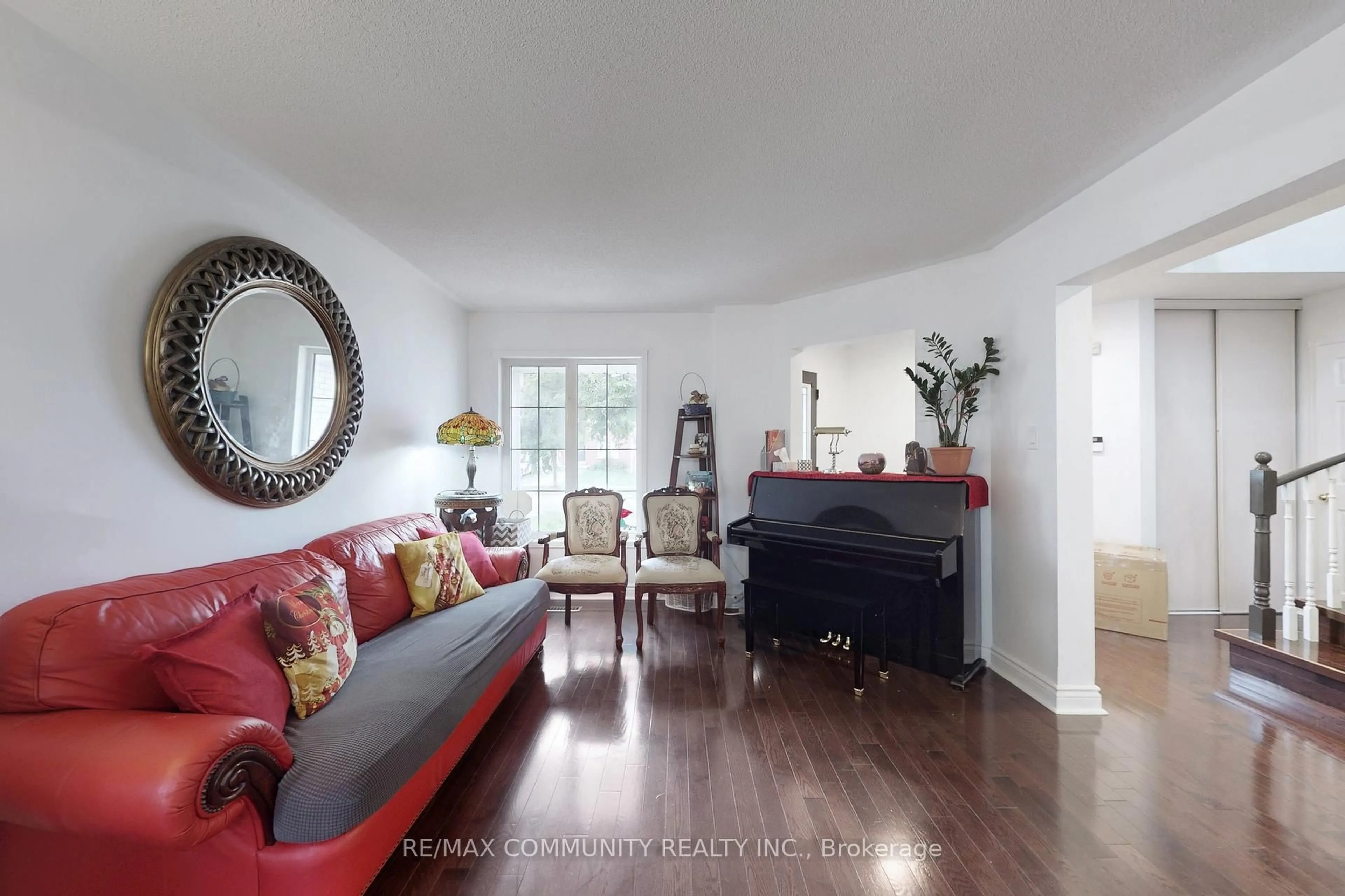 Living room with furniture, unknown for 71 Hibbard Dr, Ajax Ontario L1Z 1J8