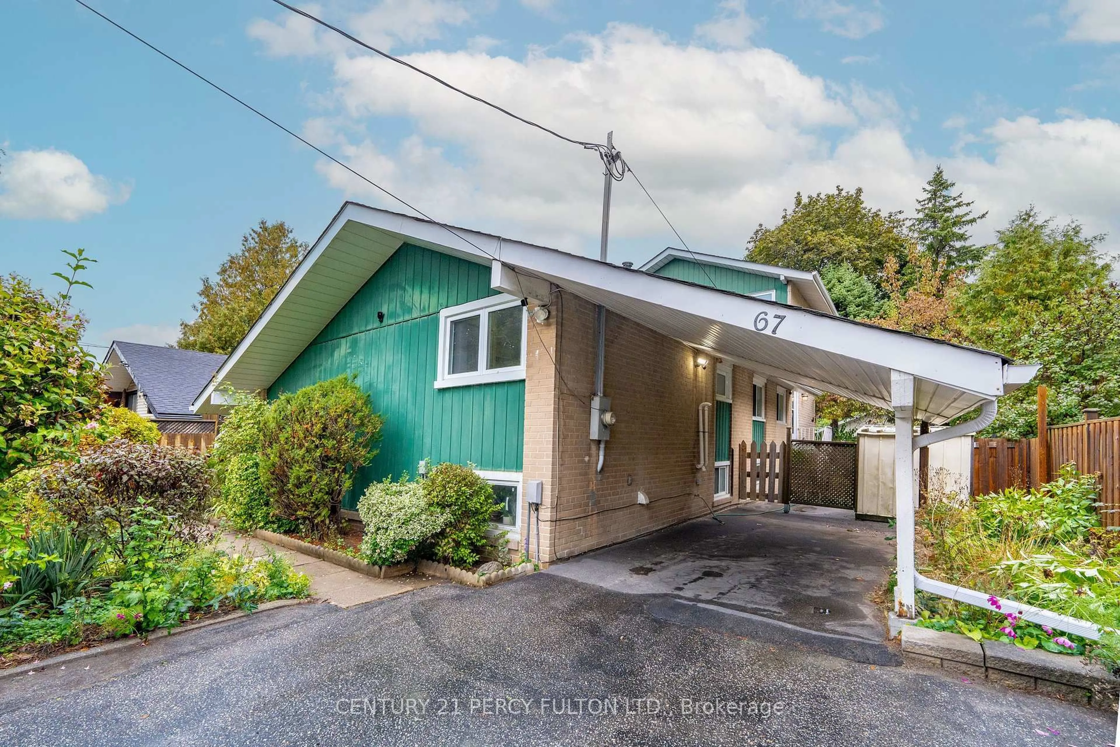 A pic from outside/outdoor area/front of a property/back of a property/a pic from drone, street for 67 Orton Park Rd, Toronto Ontario M1G 3G7