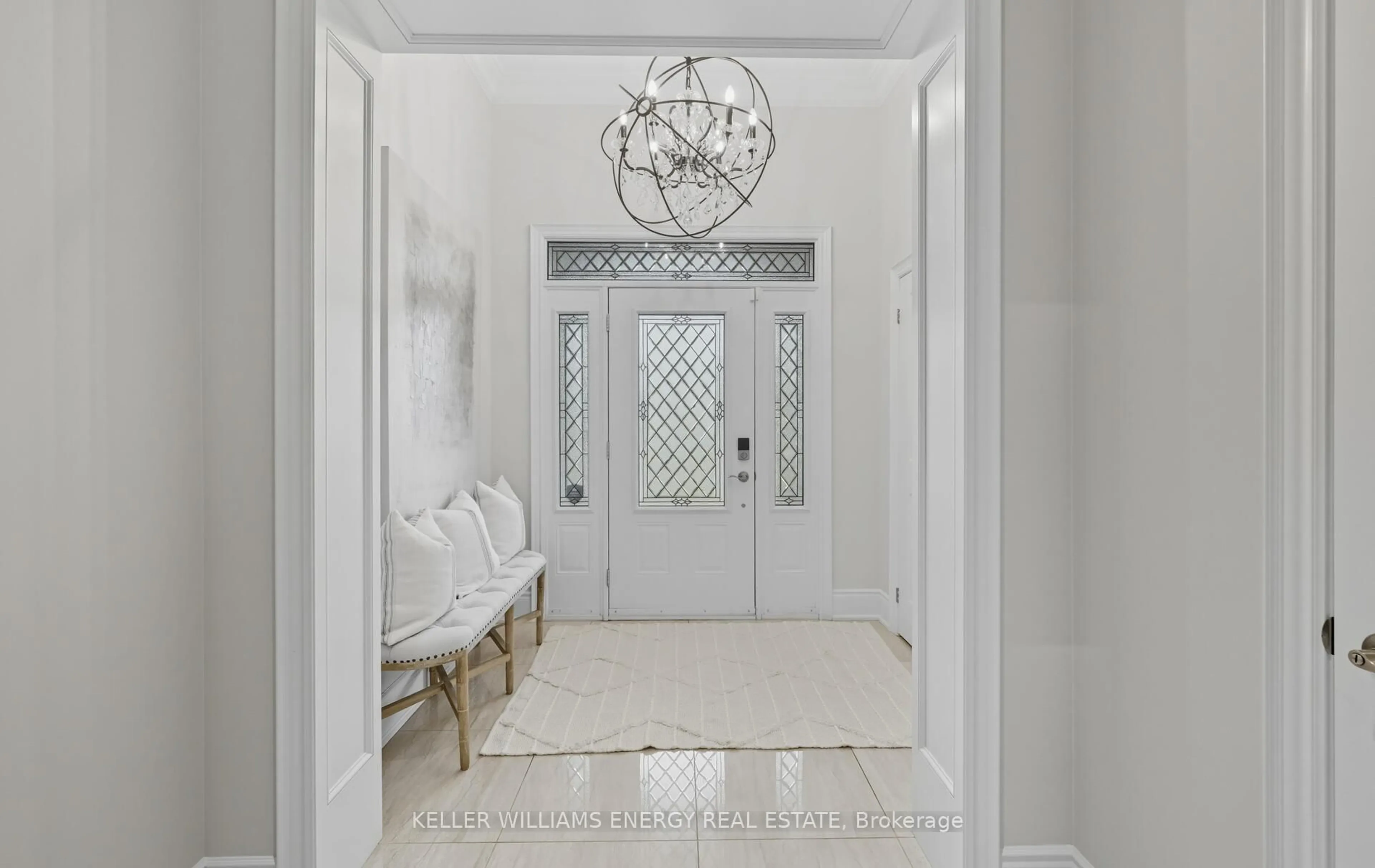 Indoor entryway for 46 Nathan Ave, Whitby Ontario L1M 0K2
