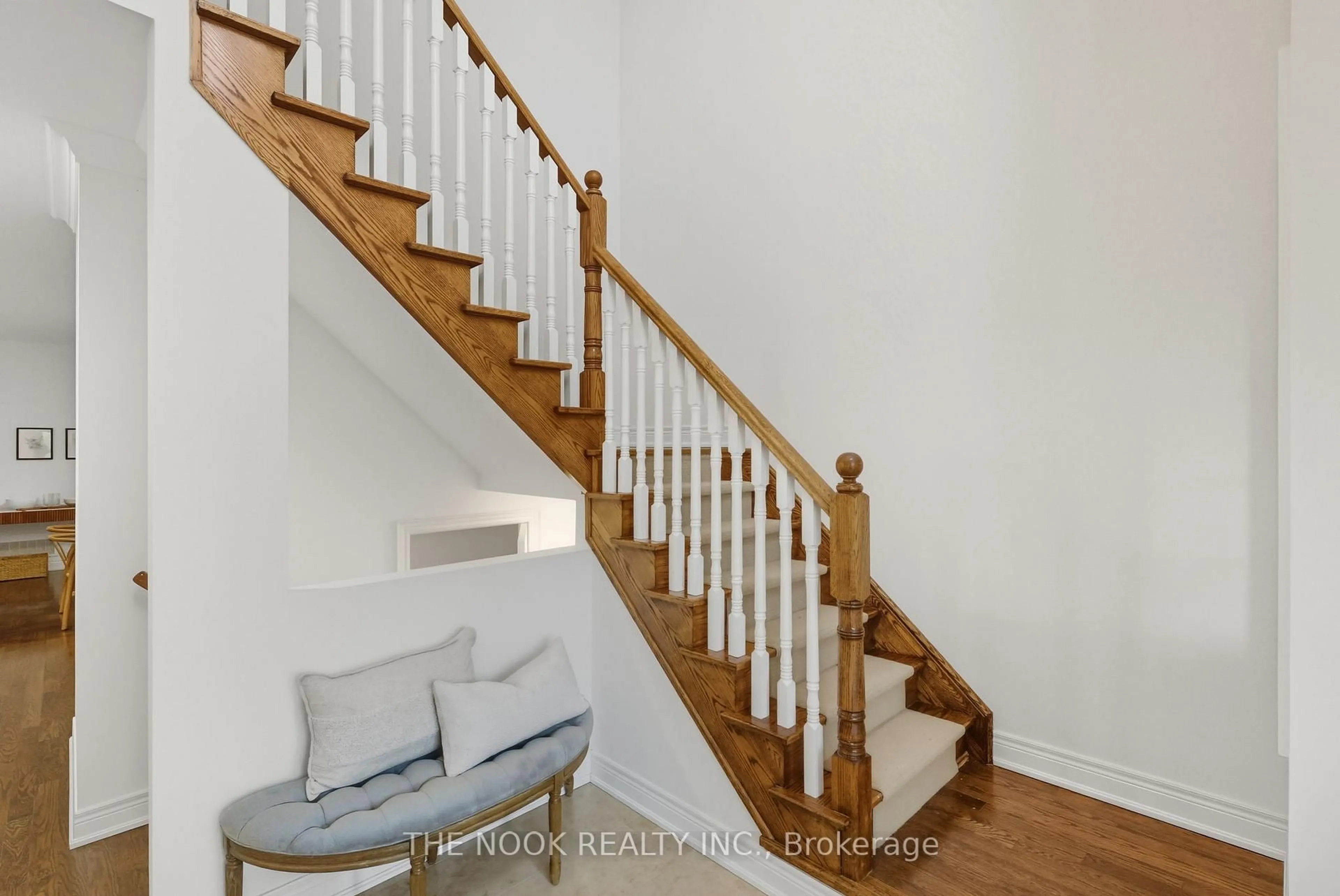 Stairs for 2085 Rudell Rd, Clarington Ontario L1B 0C6