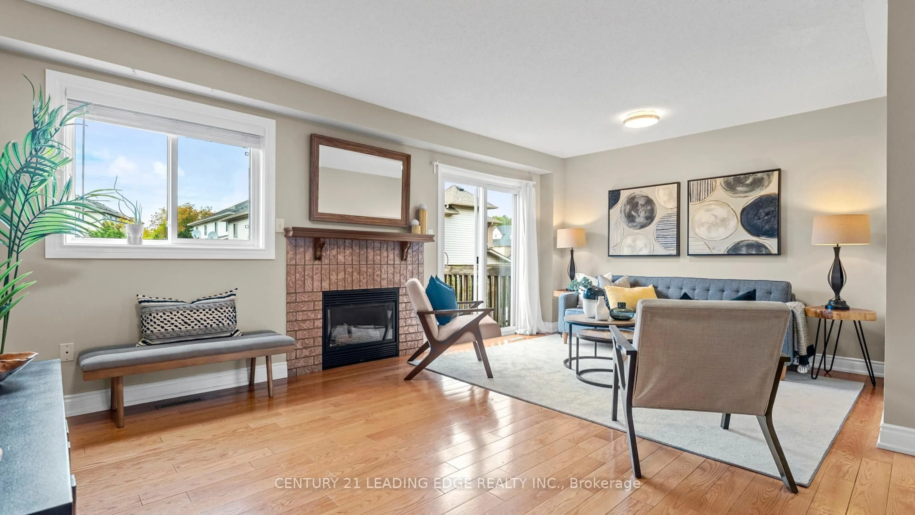 Living room with furniture, unknown for 330 Sparrow Circ, Pickering Ontario L1V 6Y3