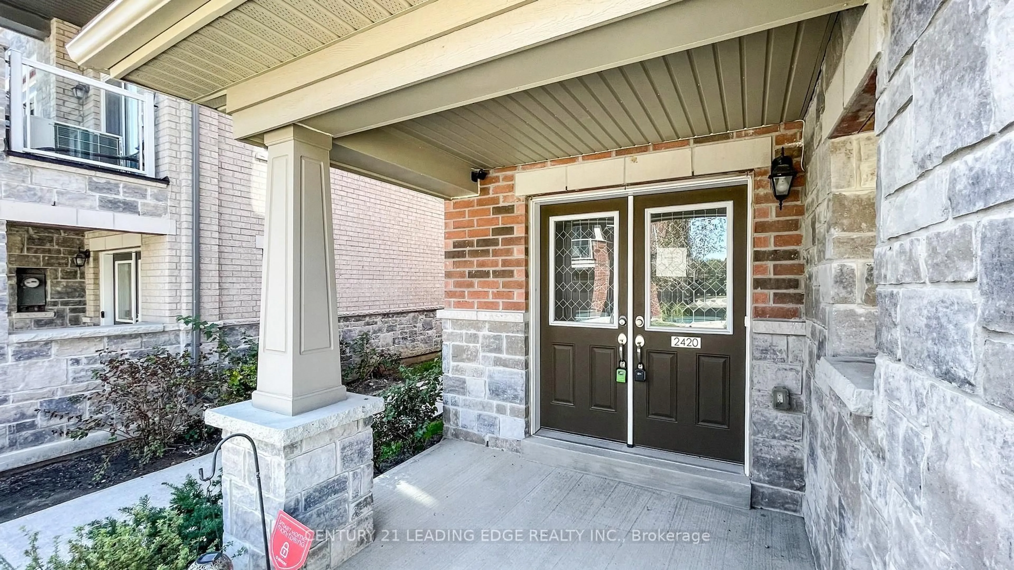 Indoor entryway for 2420 Nantucket Chse, Pickering Ontario L1X 0E4