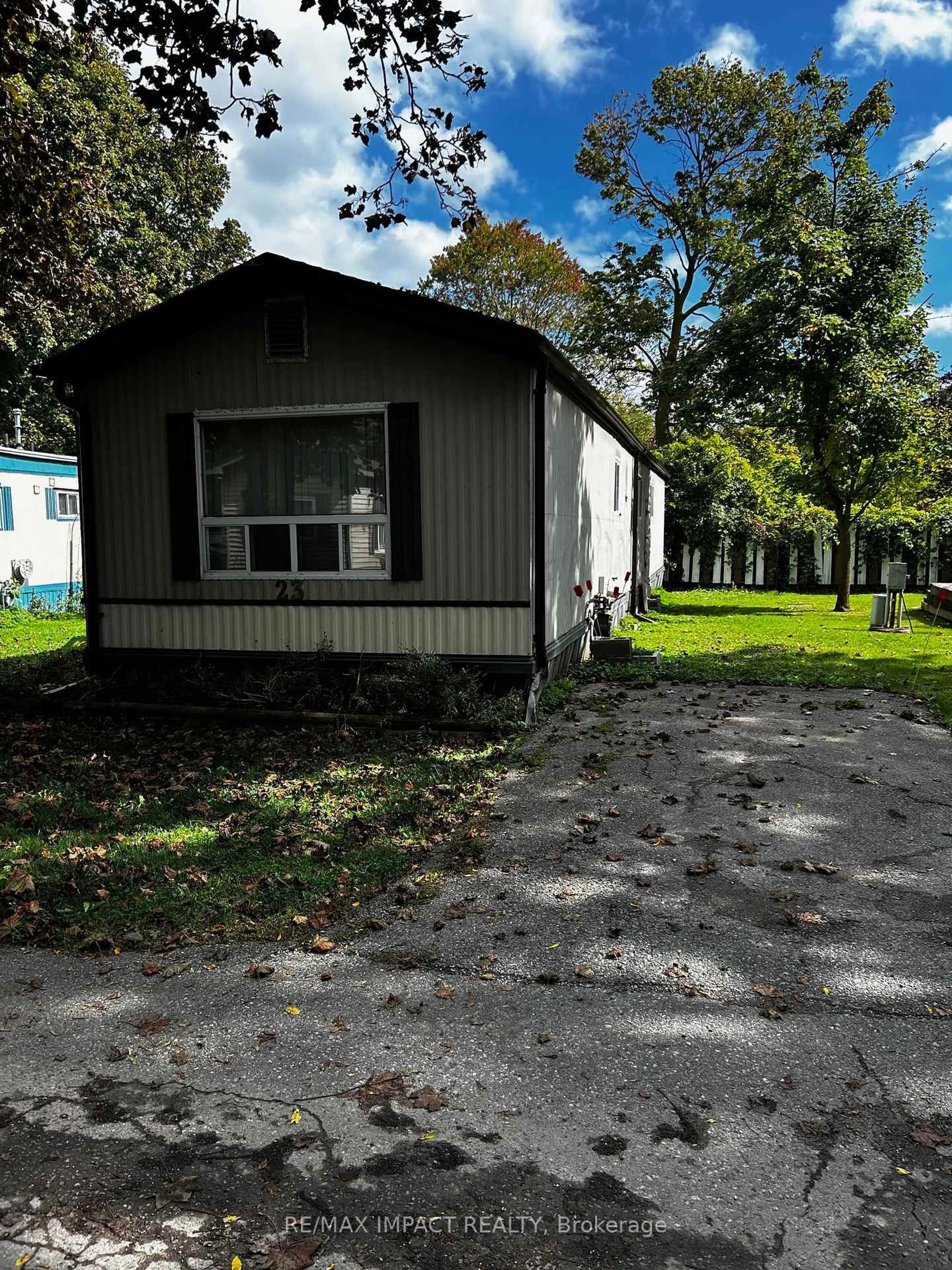 Shed for 300 King St #23, Clarington Ontario L1C 3K5