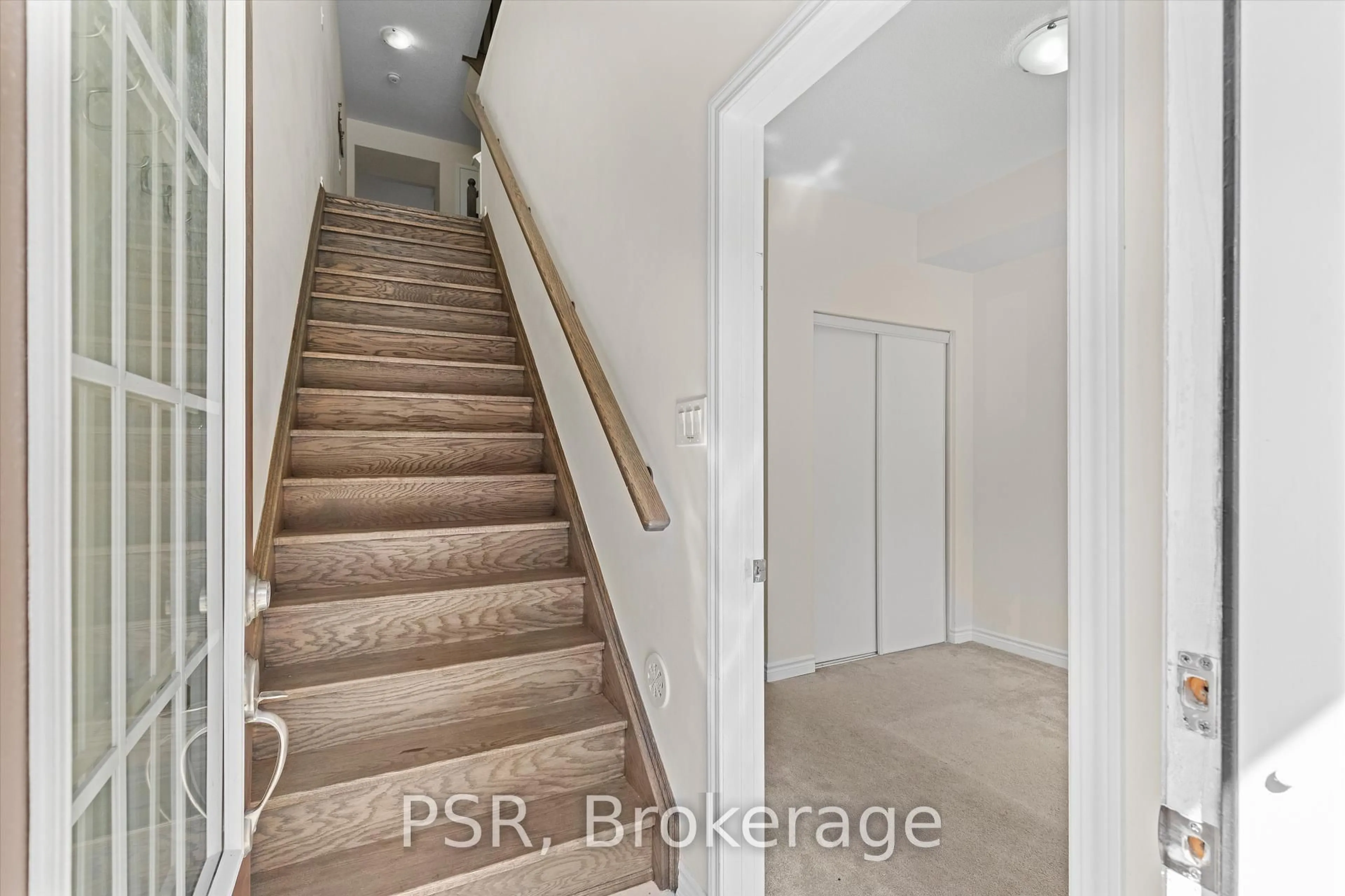 Stairs for 50 Jolly Way, Toronto Ontario M1P 0E2