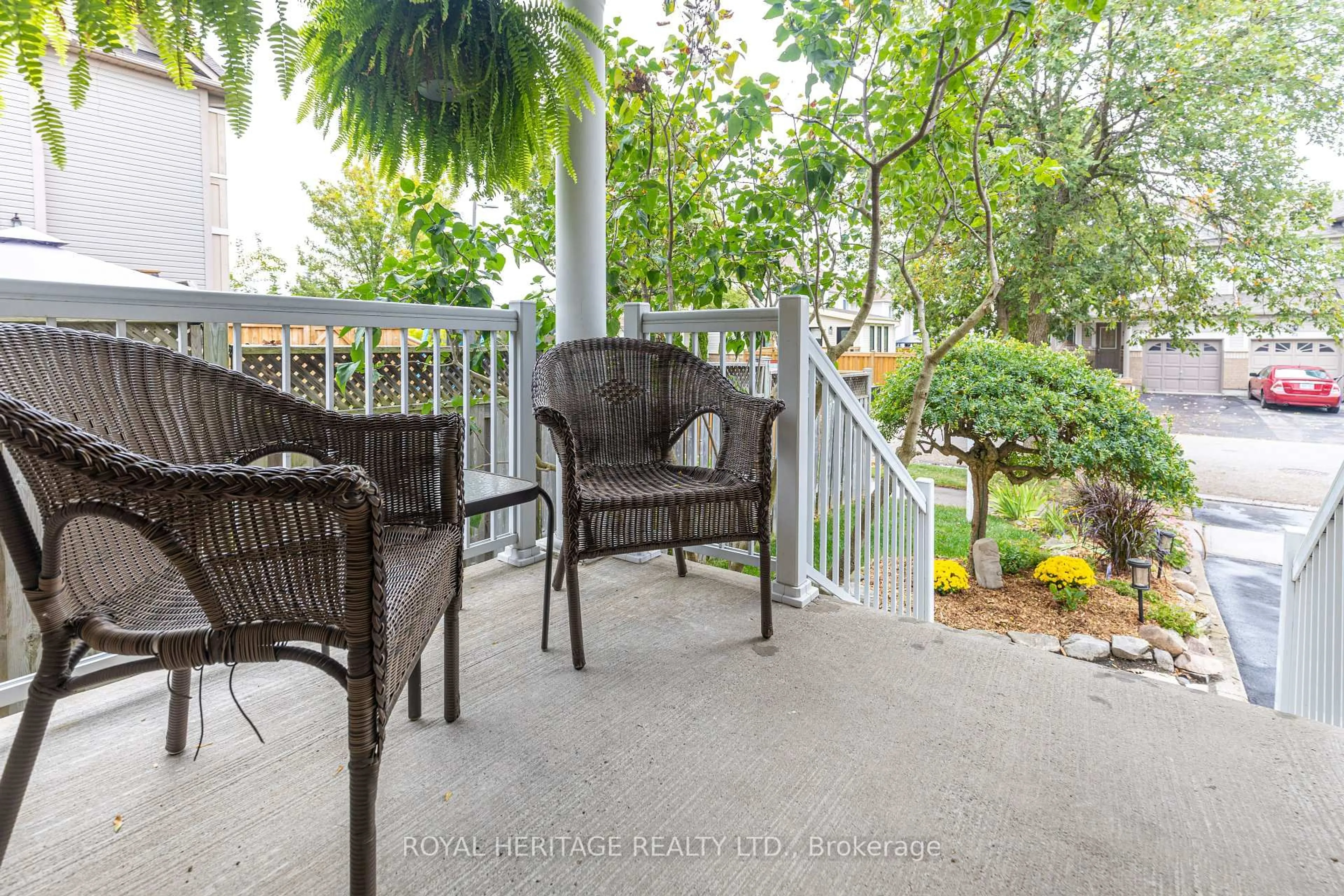 Patio, water/lake/river/ocean view for 62 Foothill St, Whitby Ontario L1R 2V6