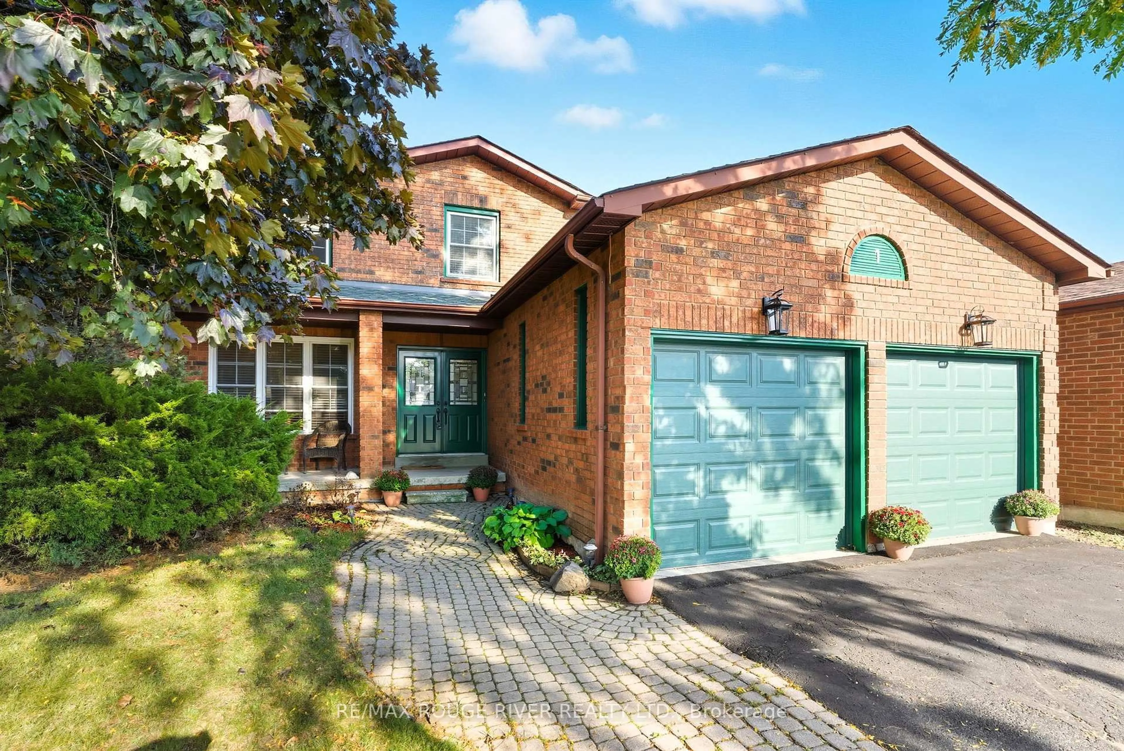Home with brick exterior material, street for 1 Broughton Crt, Whitby Ontario L1N 6Y8