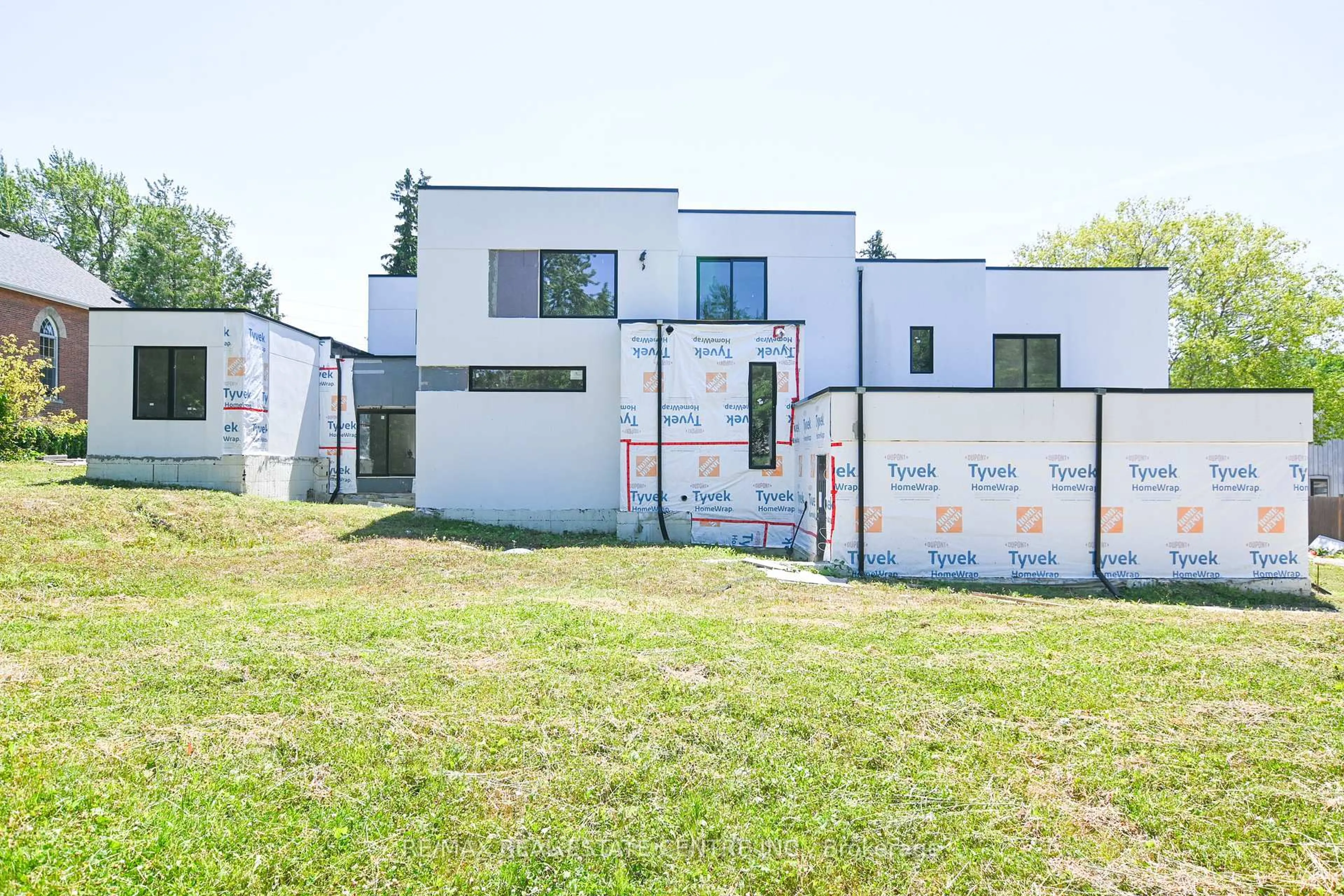 Unknown for 1778 Central St, Pickering Ontario L1Y 1B4