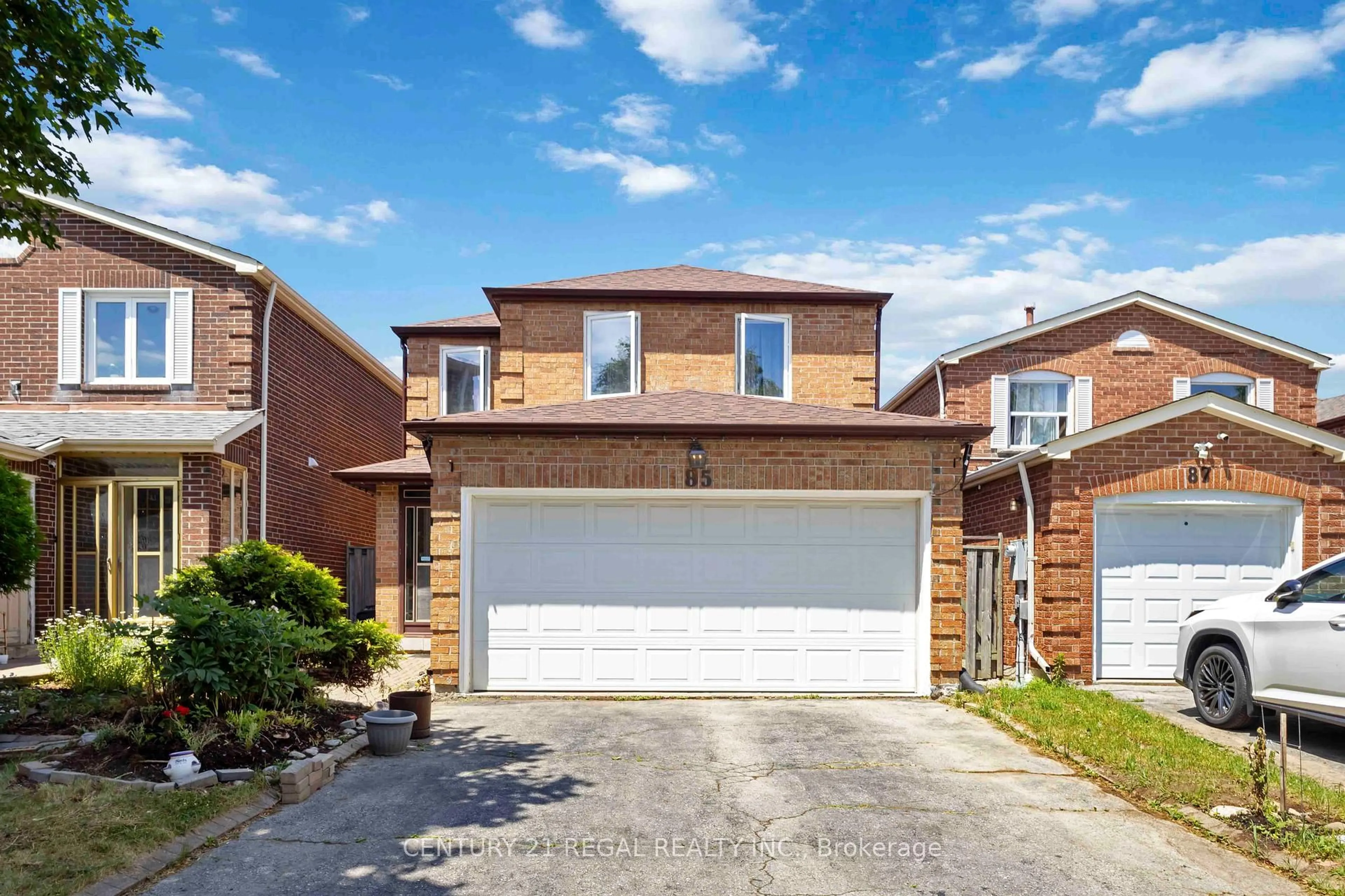 Home with brick exterior material, street for 85 Nettlecreek Cres, Toronto Ontario M1V 4L2