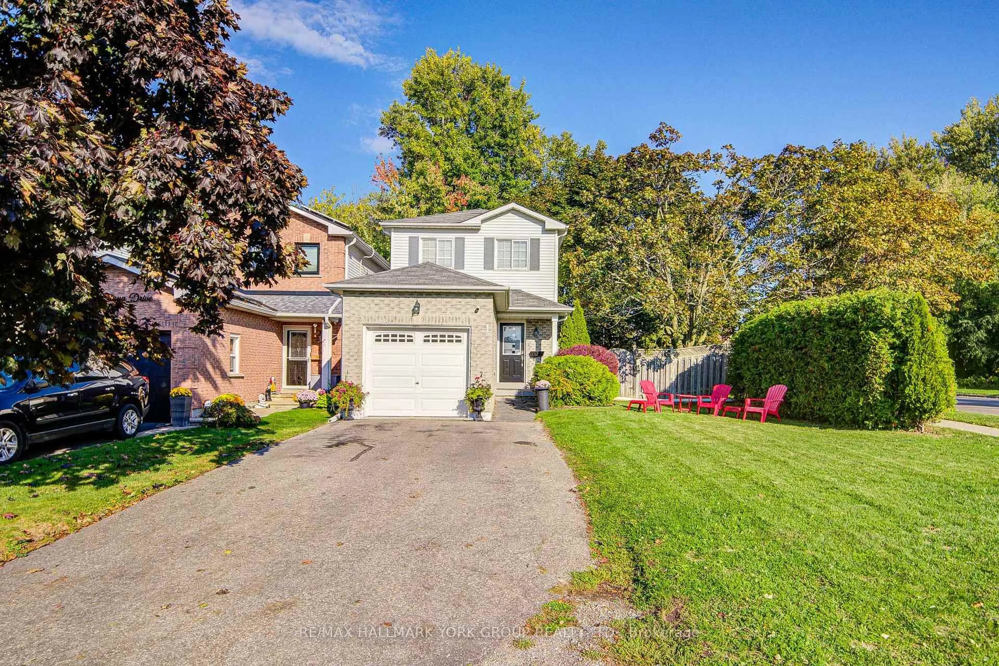 Unknown for 1 Parklawn Dr, Clarington Ontario L1E 1Y8