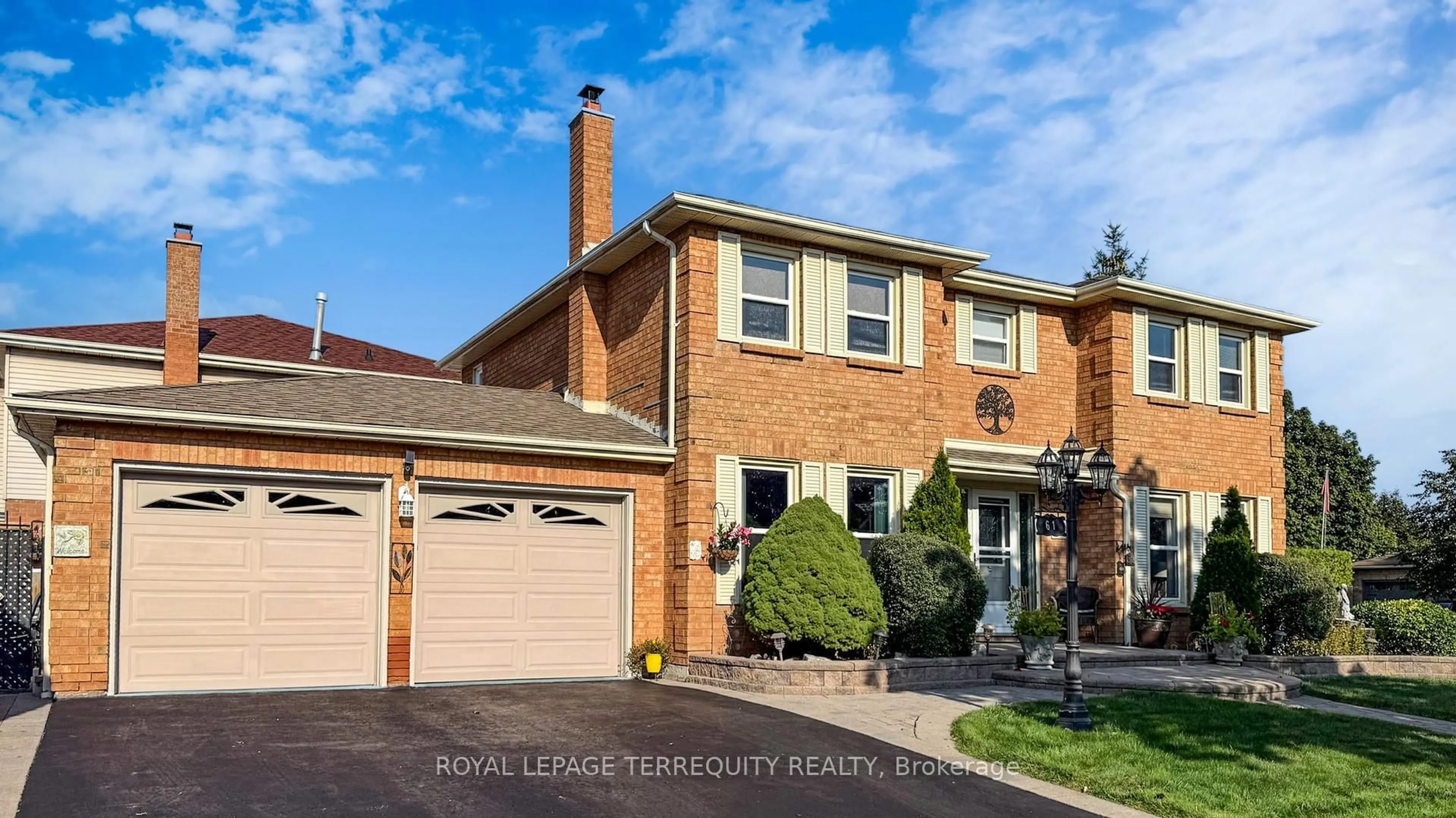 Home with brick exterior material, street for 61 Jason Dr, Whitby Ontario L1R 1L1
