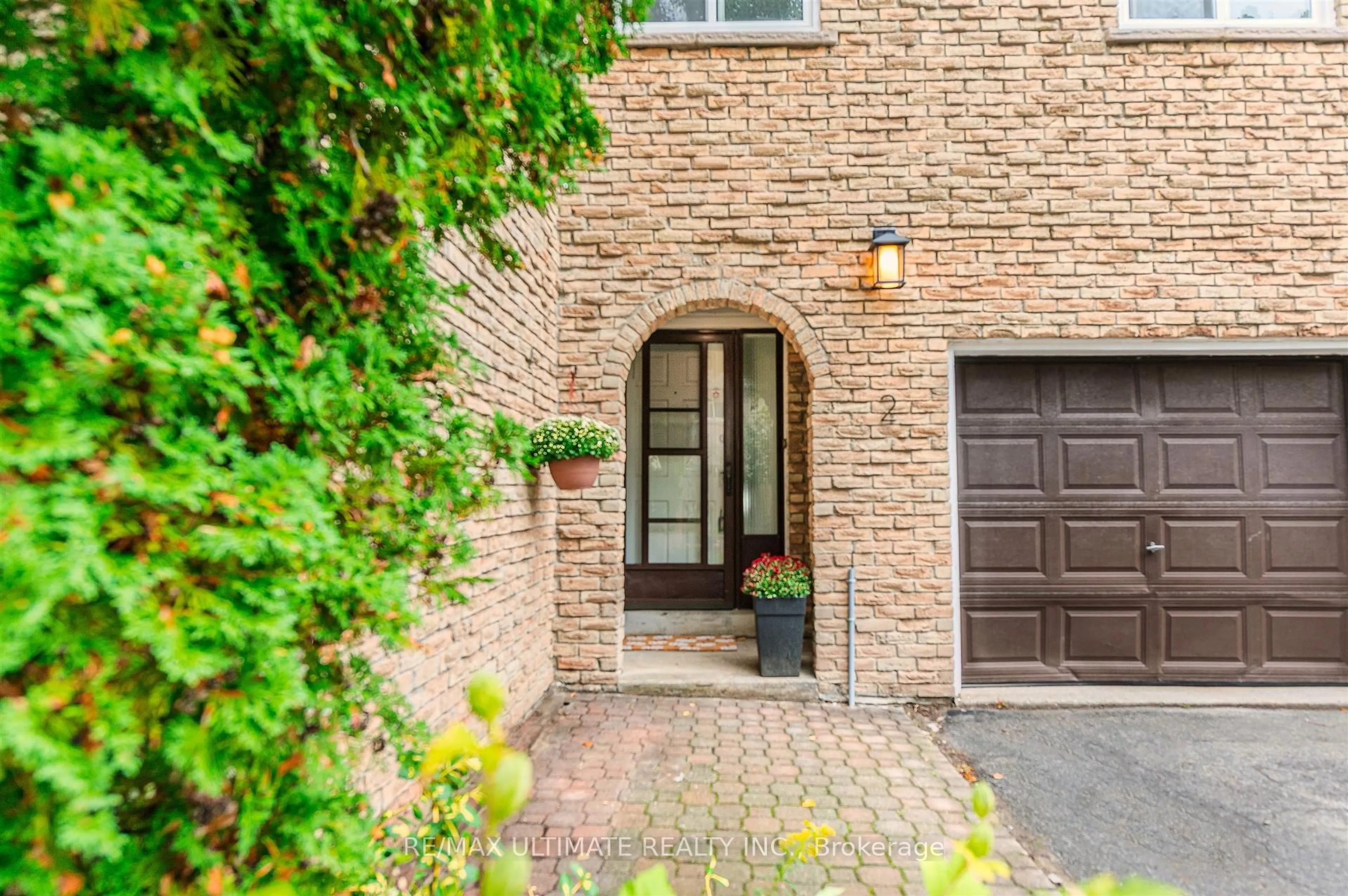 Home with brick exterior material, street for 21 Rockwood Dr #2, Toronto Ontario M1M 3M9