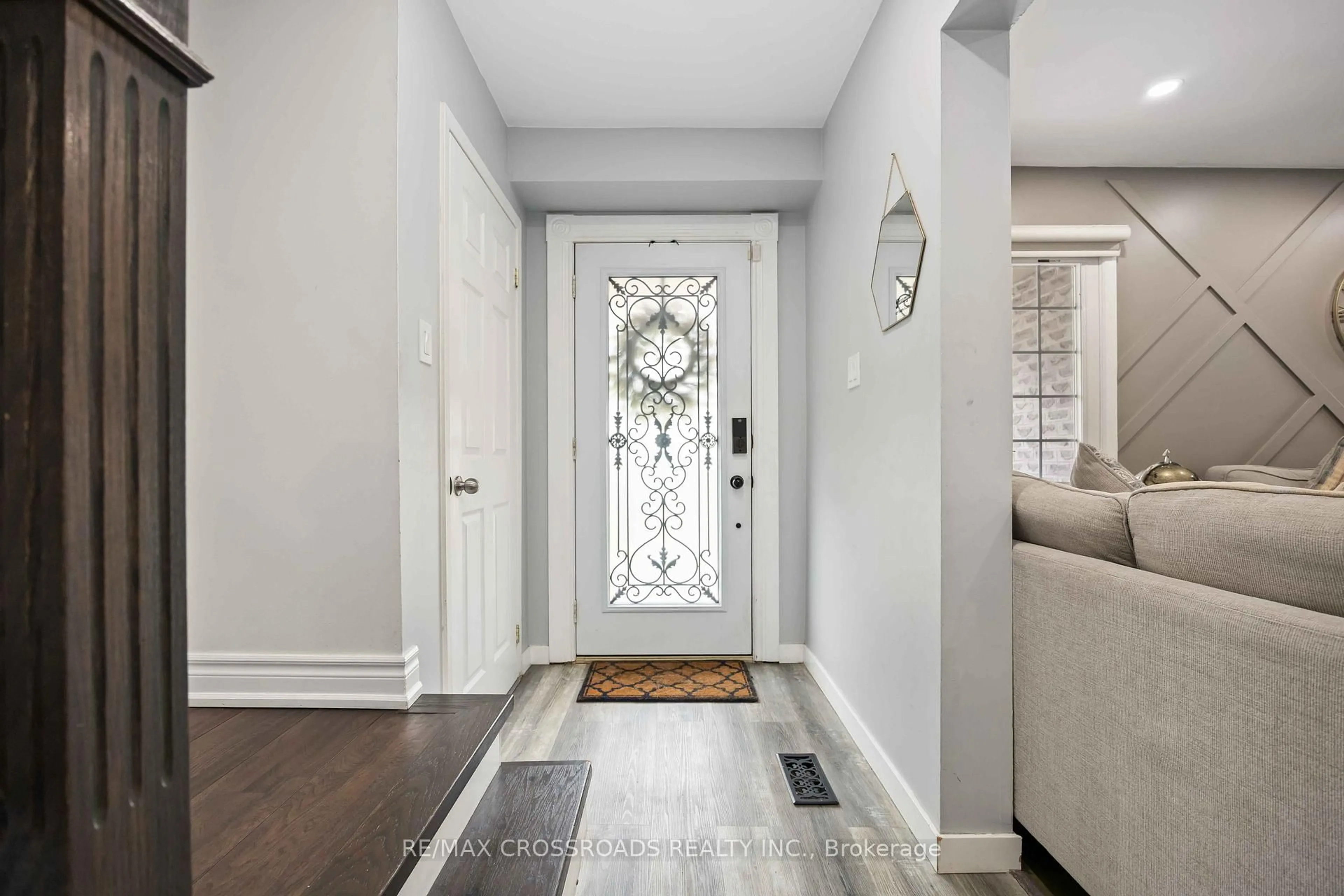 Indoor entryway for 160 Large Cres, Ajax Ontario L1T 2S4