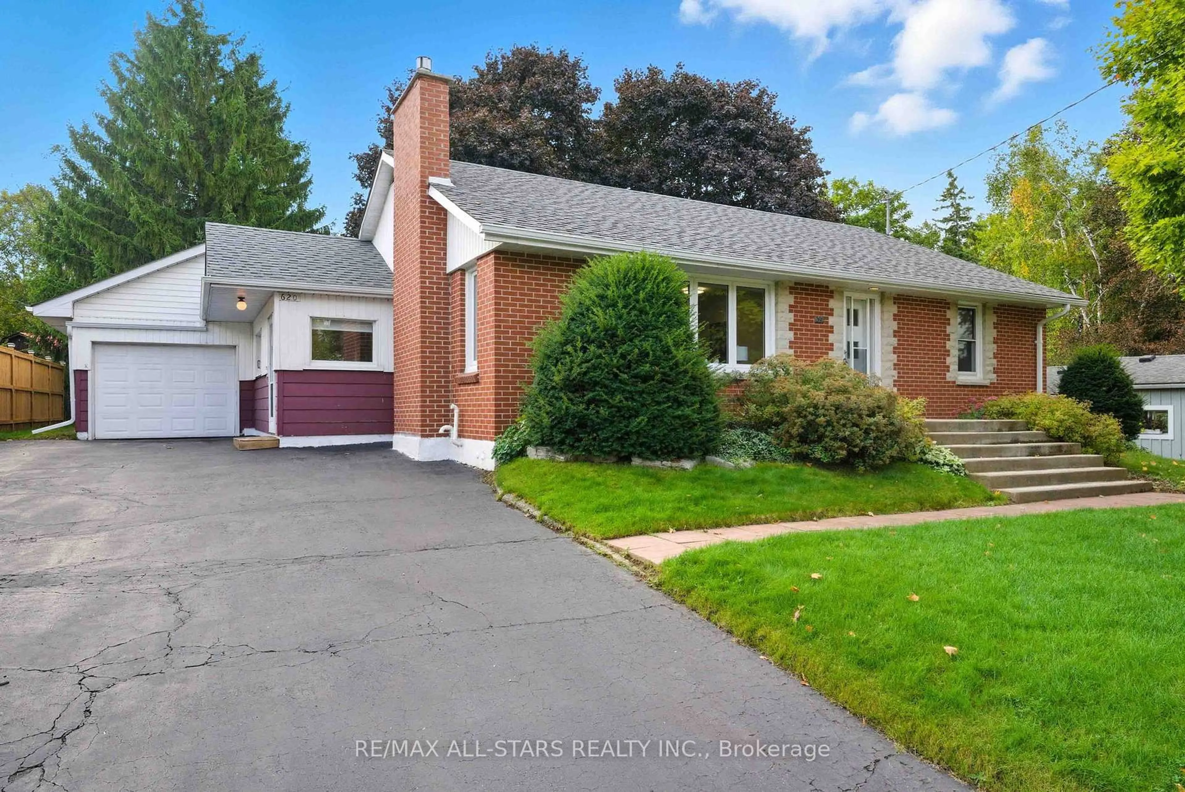 Unknown for 620 Queen St, Scugog Ontario L9L 1K5