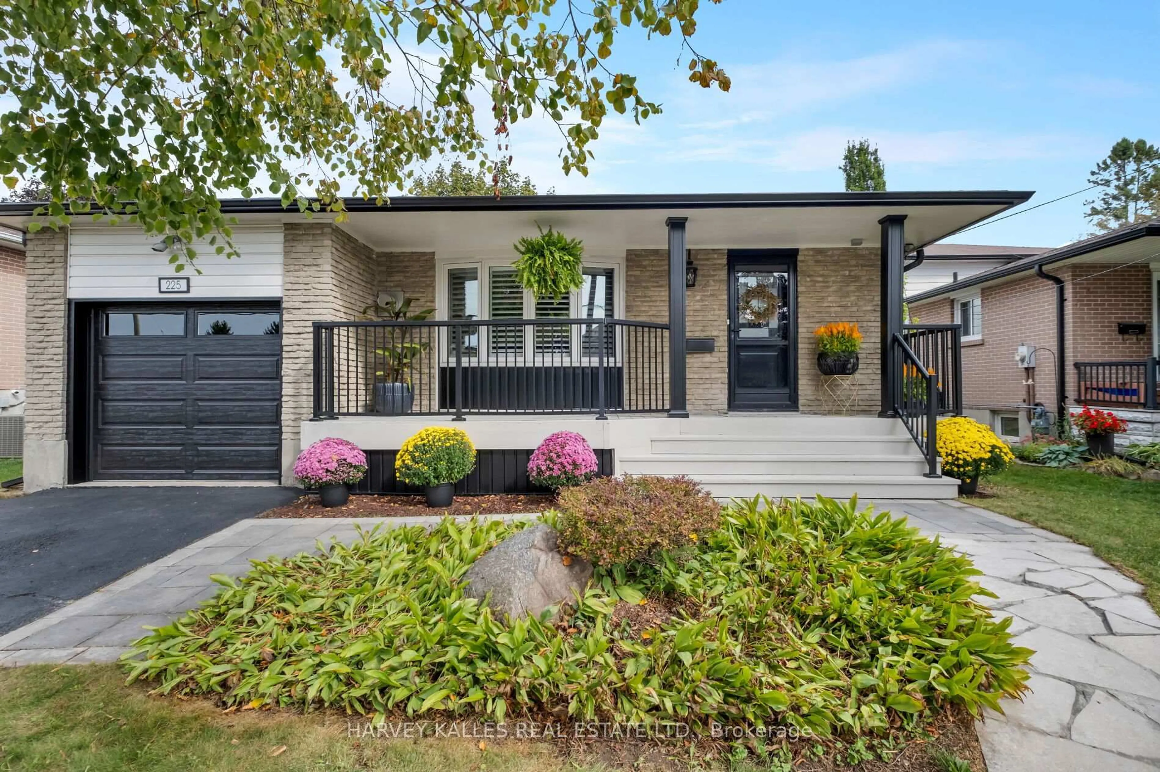 Home with brick exterior material, street for 225 Stewart St, Whitby Ontario L1N 3V2