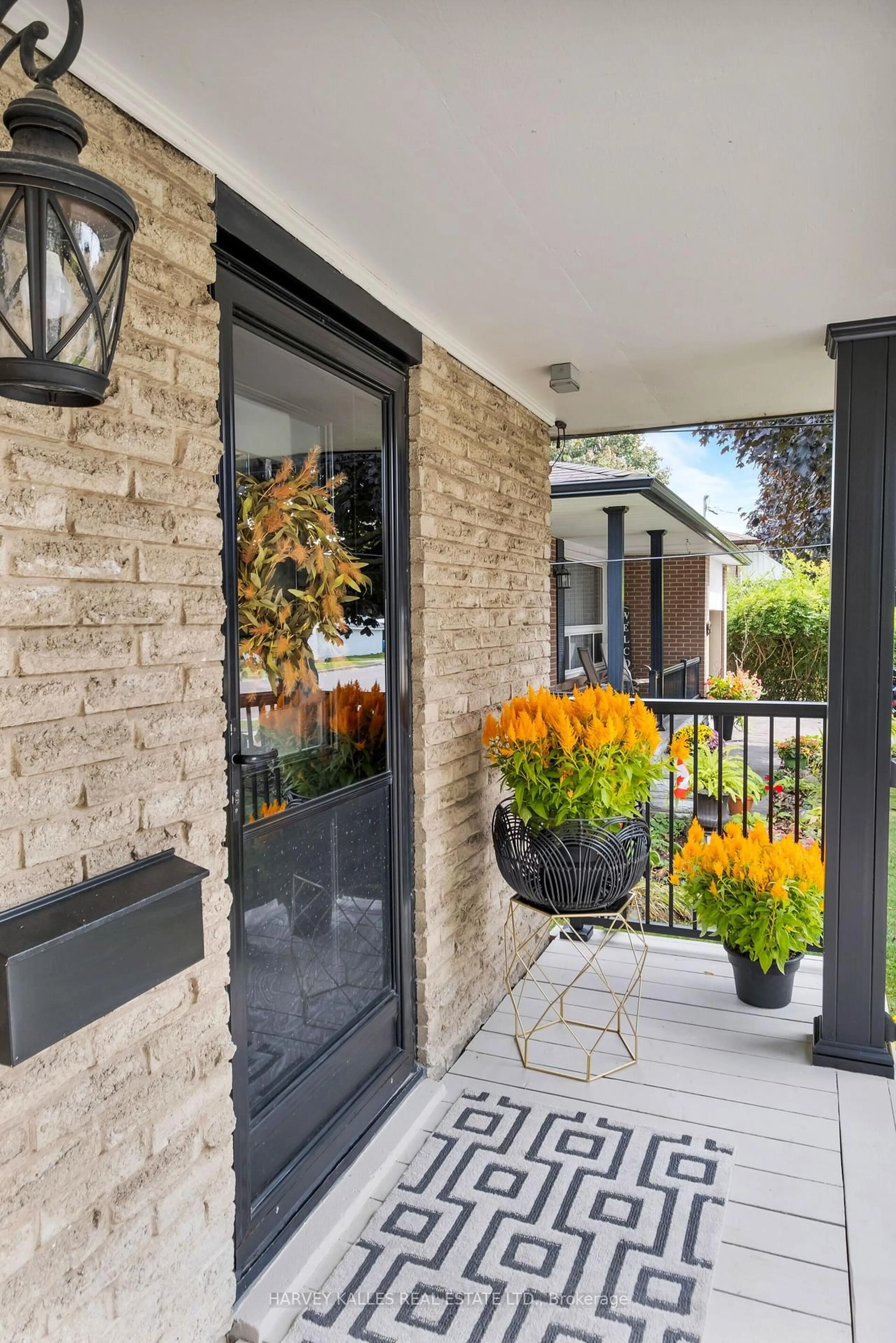 Home with brick exterior material, street for 225 Stewart St, Whitby Ontario L1N 3V2