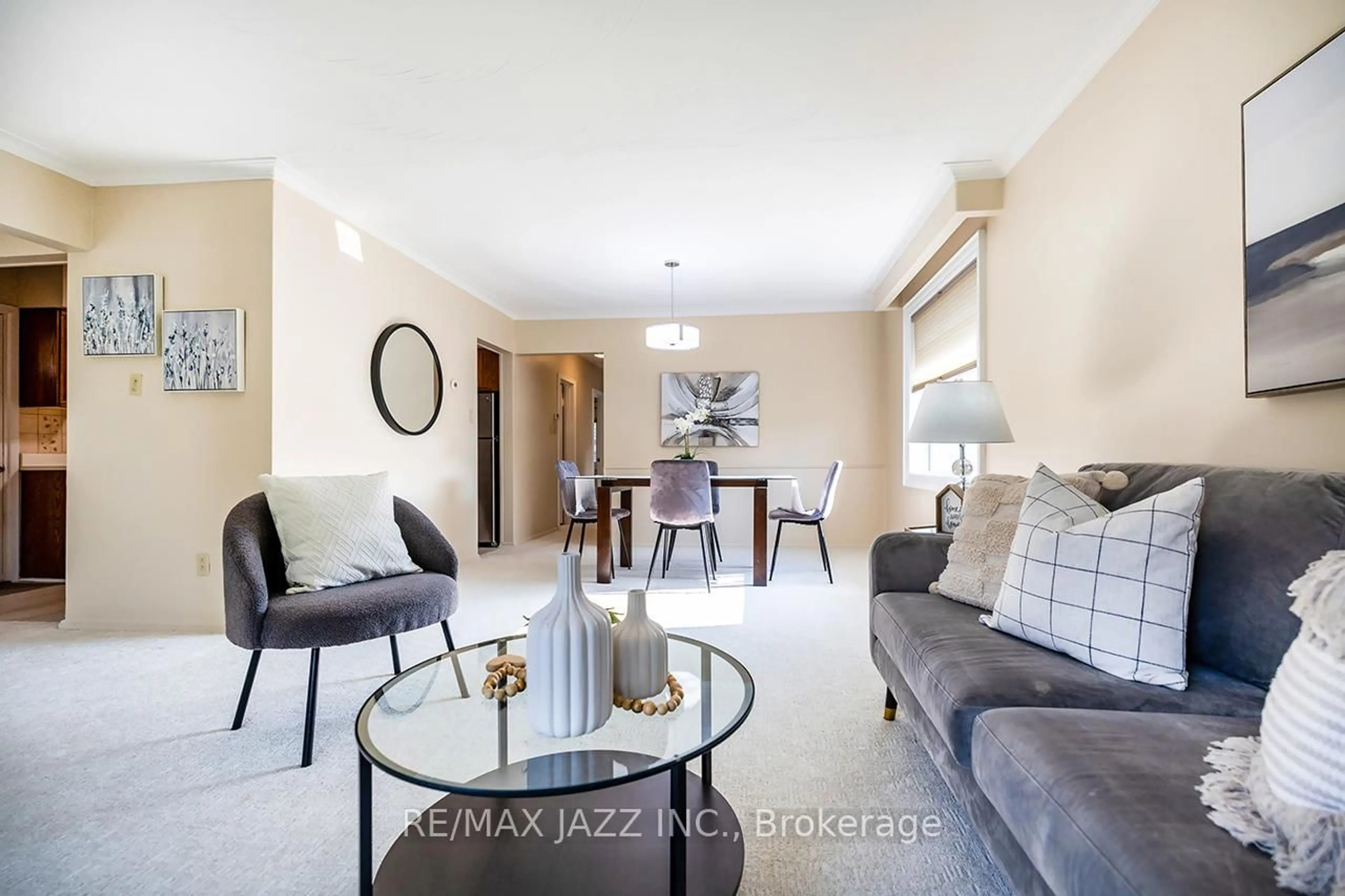 Living room with furniture, unknown for 64 Bailey Cres, Toronto Ontario M1G 2P3