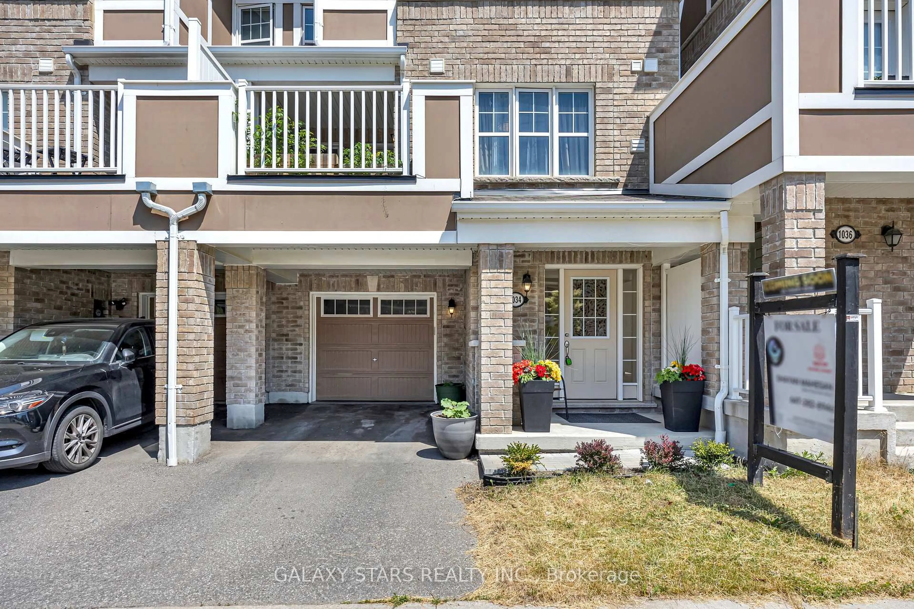 Unknown for 1034 Dragonfly Ave, Pickering Ontario L1X 0E7