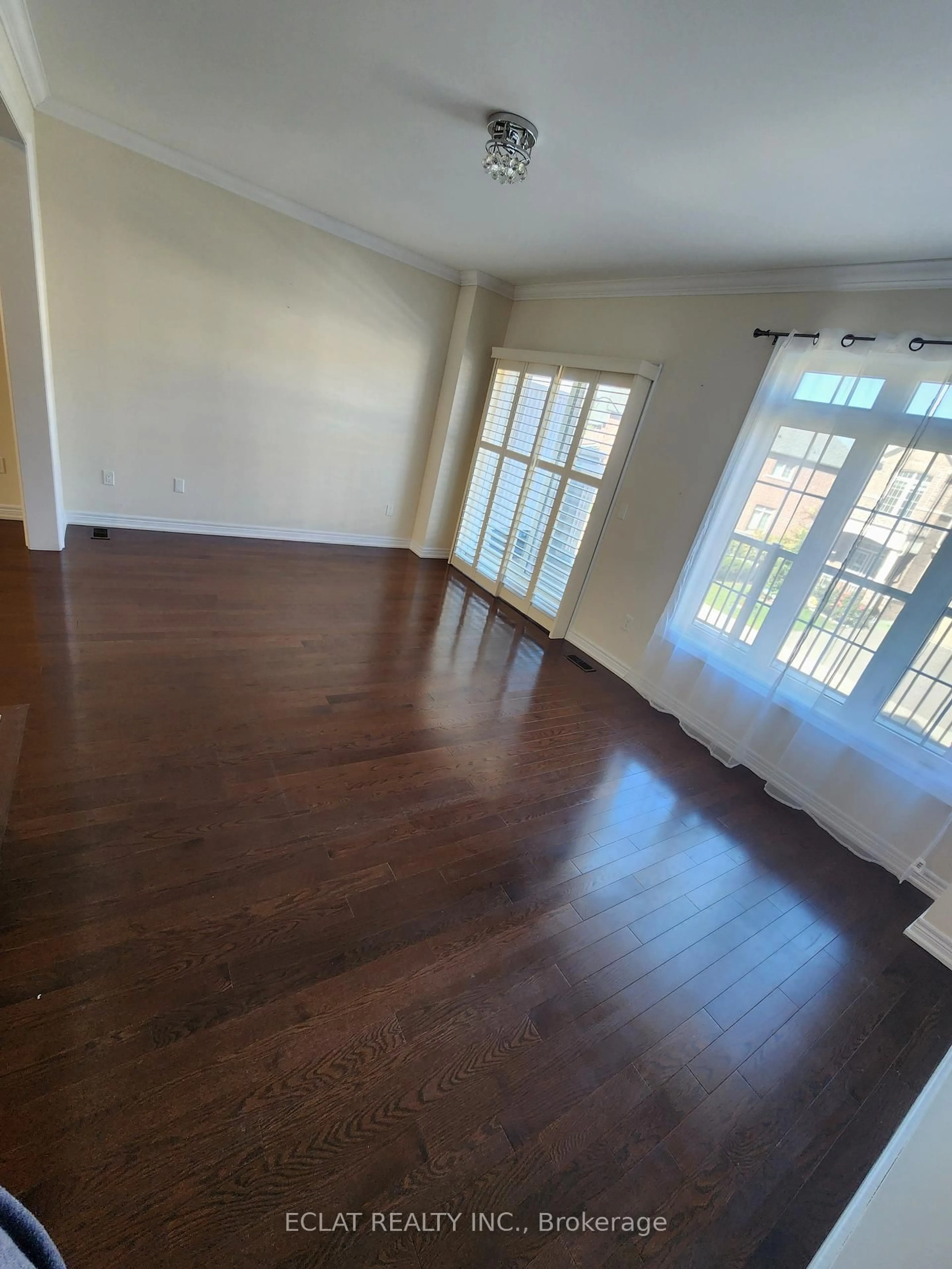 A pic of a room for 14 Aldridge Lane, Clarington Ontario L1B 0V6