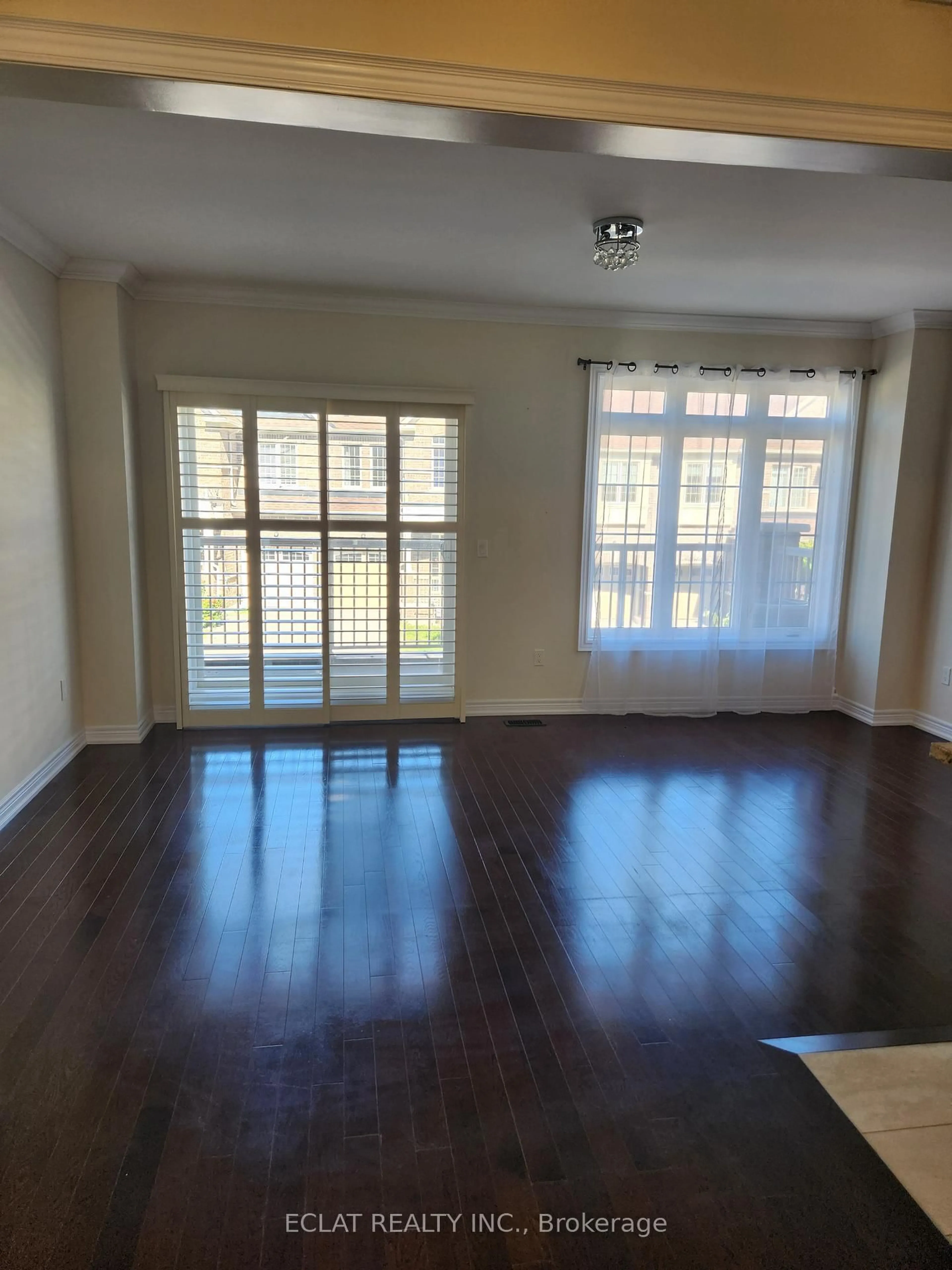 A pic of a room for 14 Aldridge Lane, Clarington Ontario L1B 0V6
