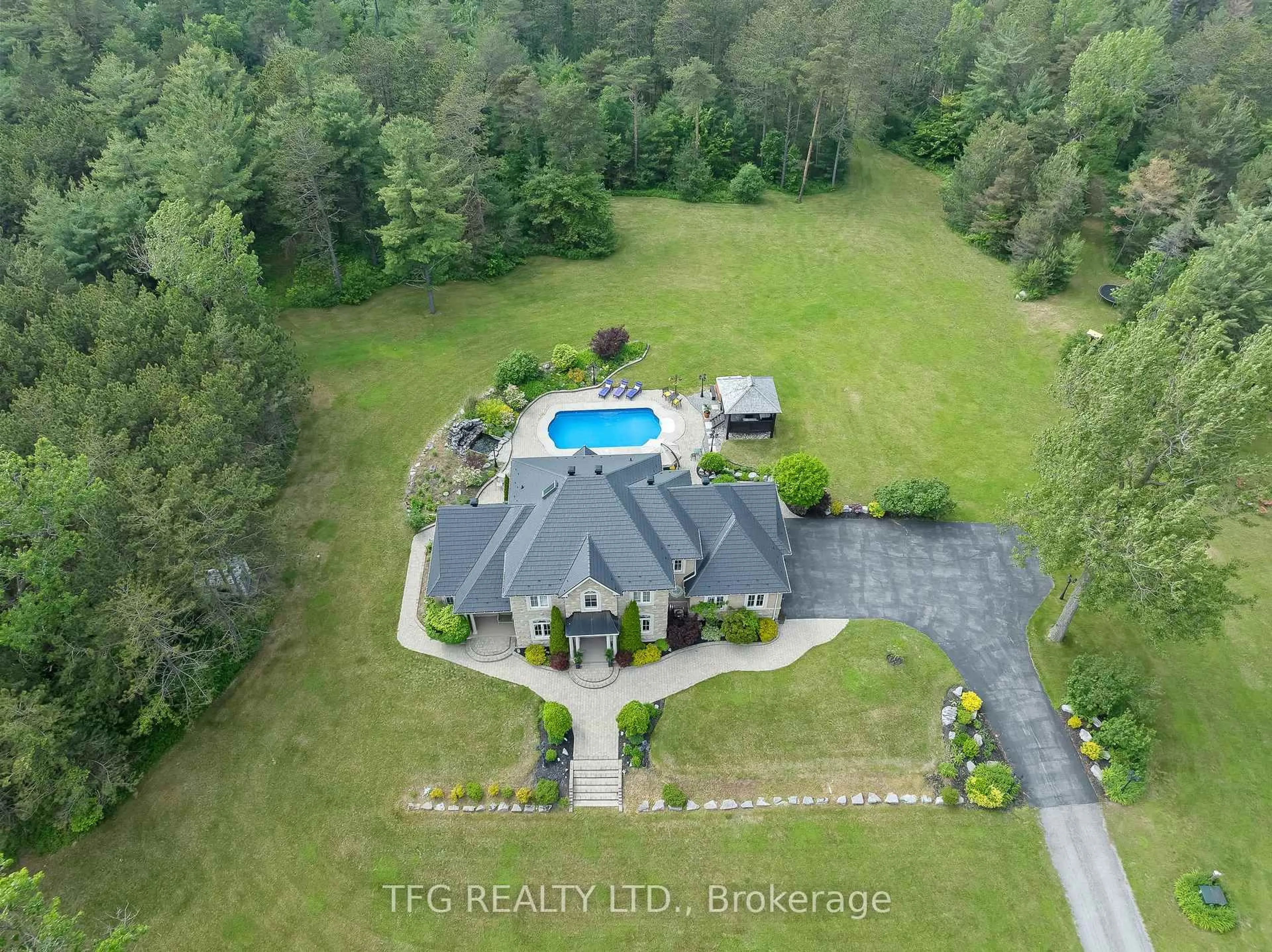 A pic from outside/outdoor area/front of a property/back of a property/a pic from drone, water/lake/river/ocean view for 1980 Concession 10 Rd, Clarington Ontario L0B 1B0