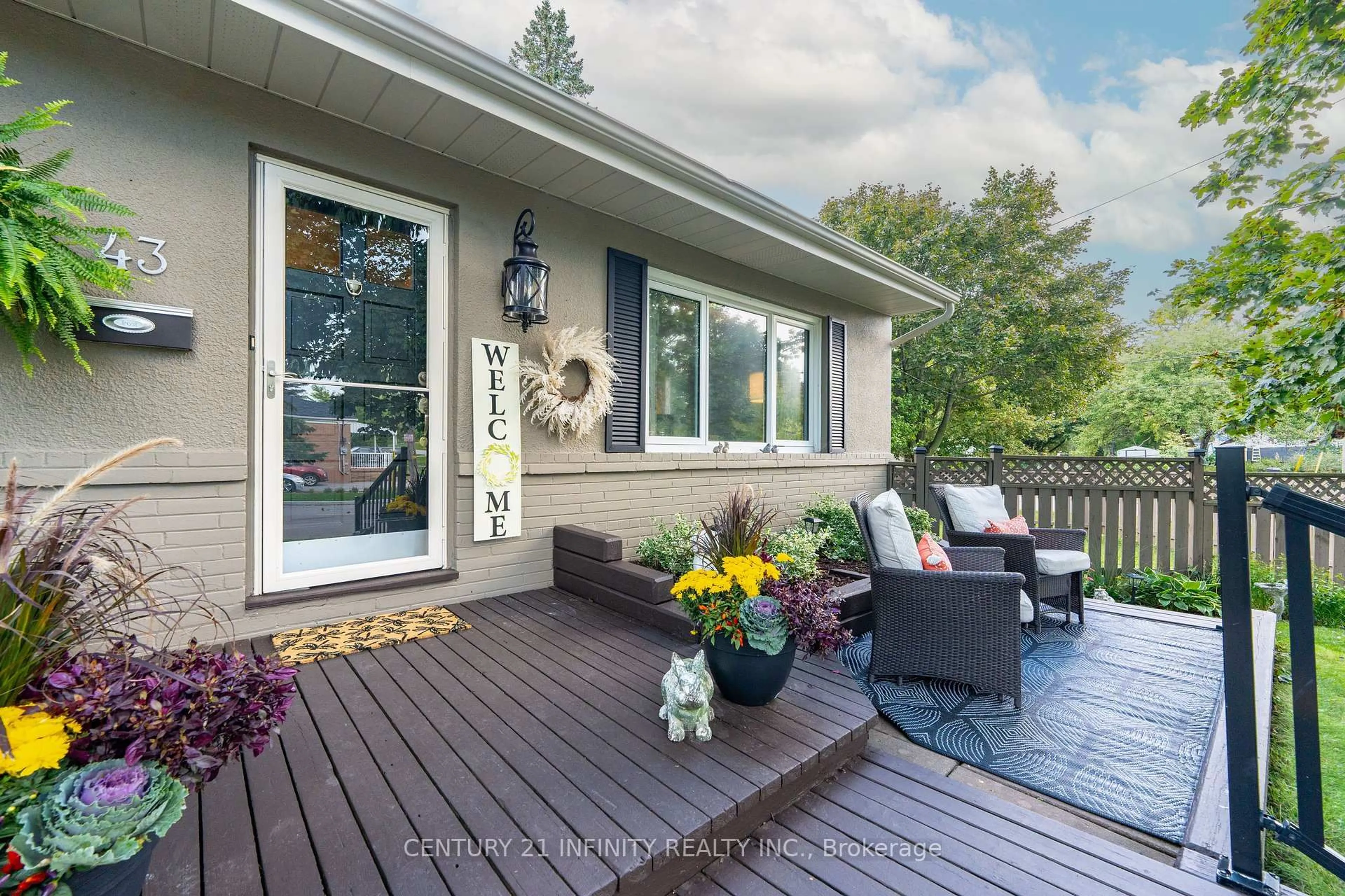 Patio, unknown for 43 Colonial Ave, Toronto Ontario M1M 2C3