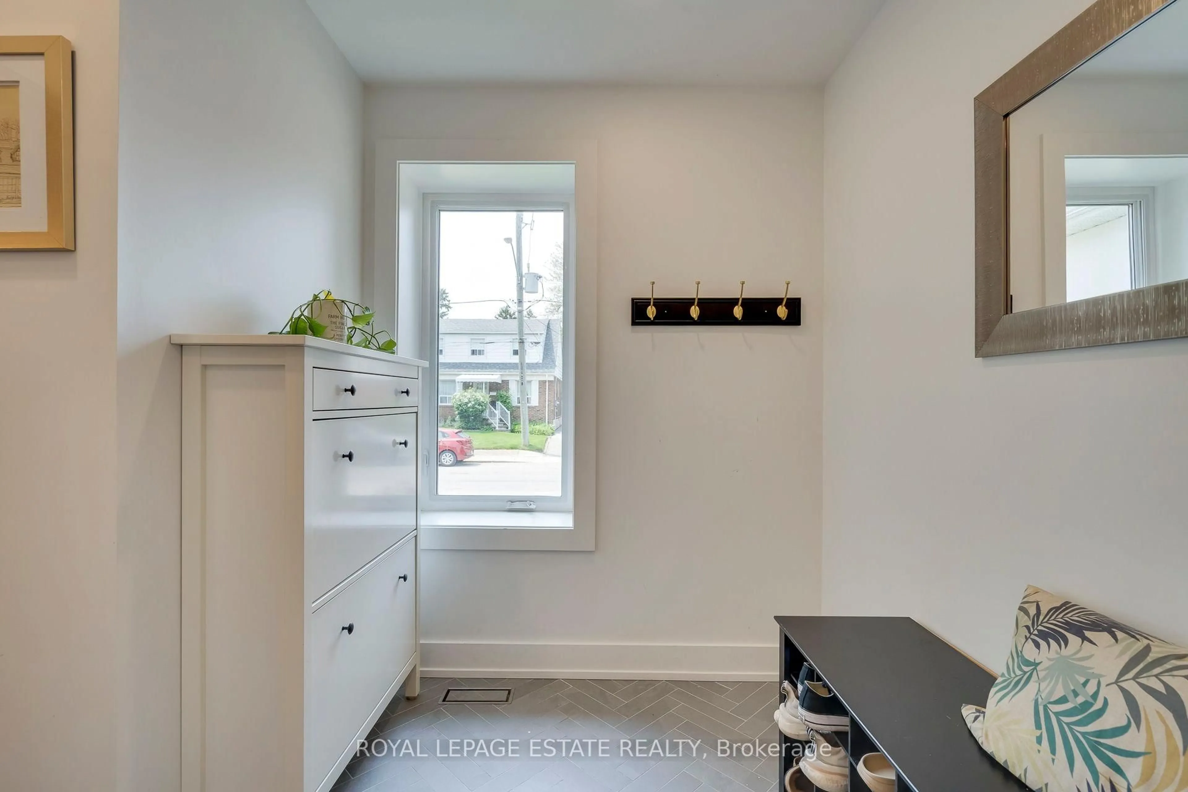 Unknown for 63 Mystic Ave, Toronto Ontario M1L 4H1
