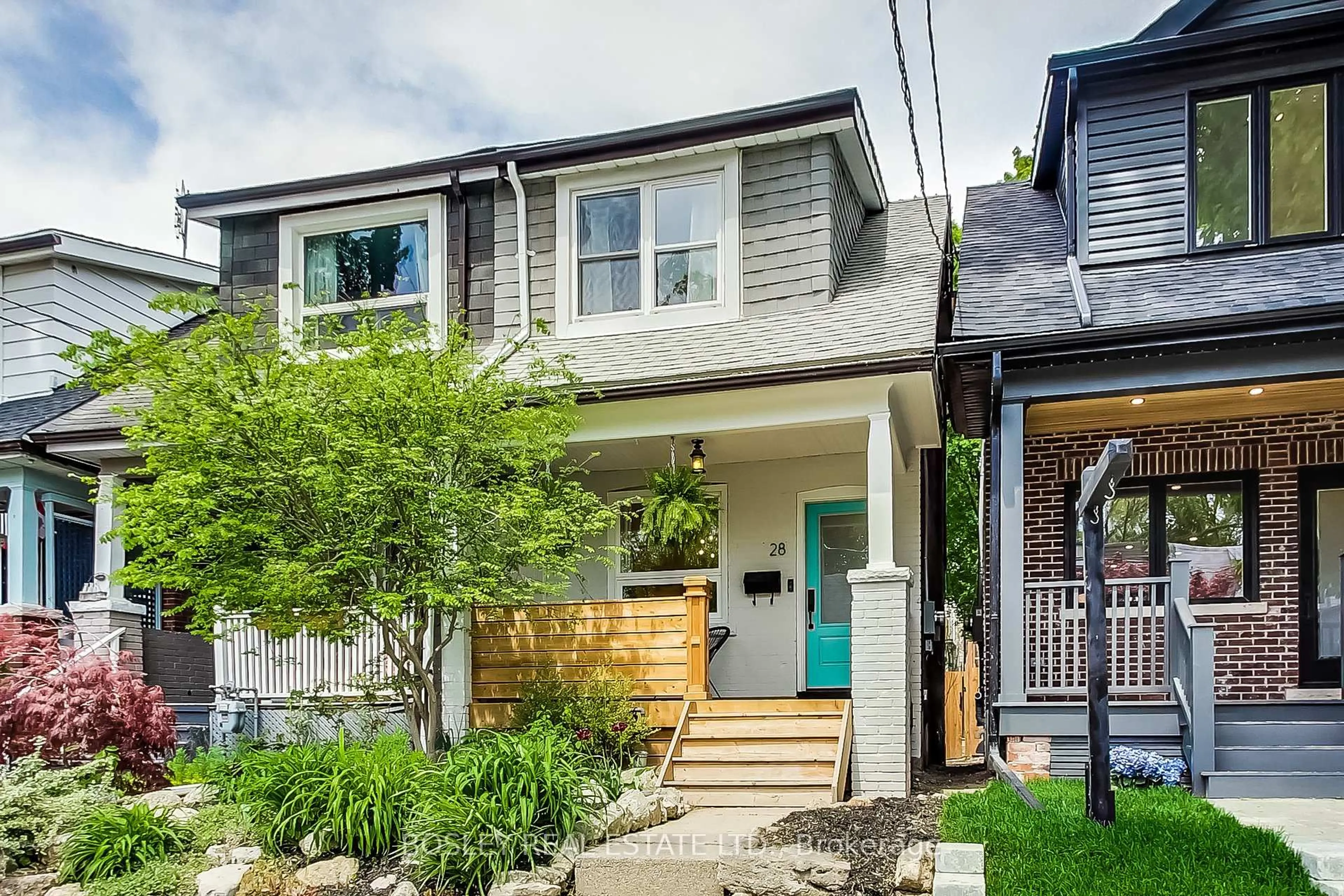 Unknown for 28 Mountalan Ave, Toronto Ontario M4J 1H4