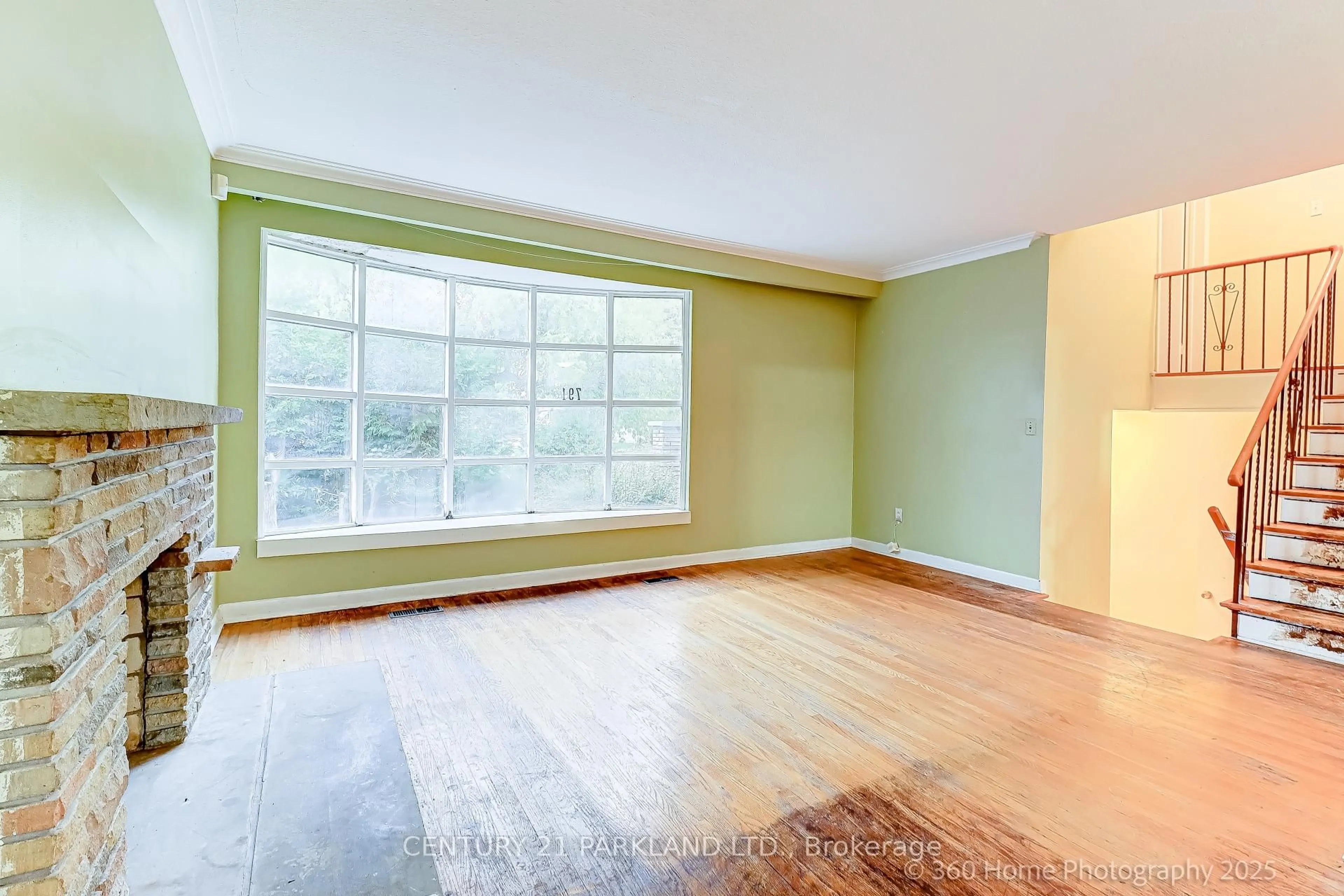 A pic of a room for 197 BRIMORTON Dr, Toronto Ontario M1H 2C4