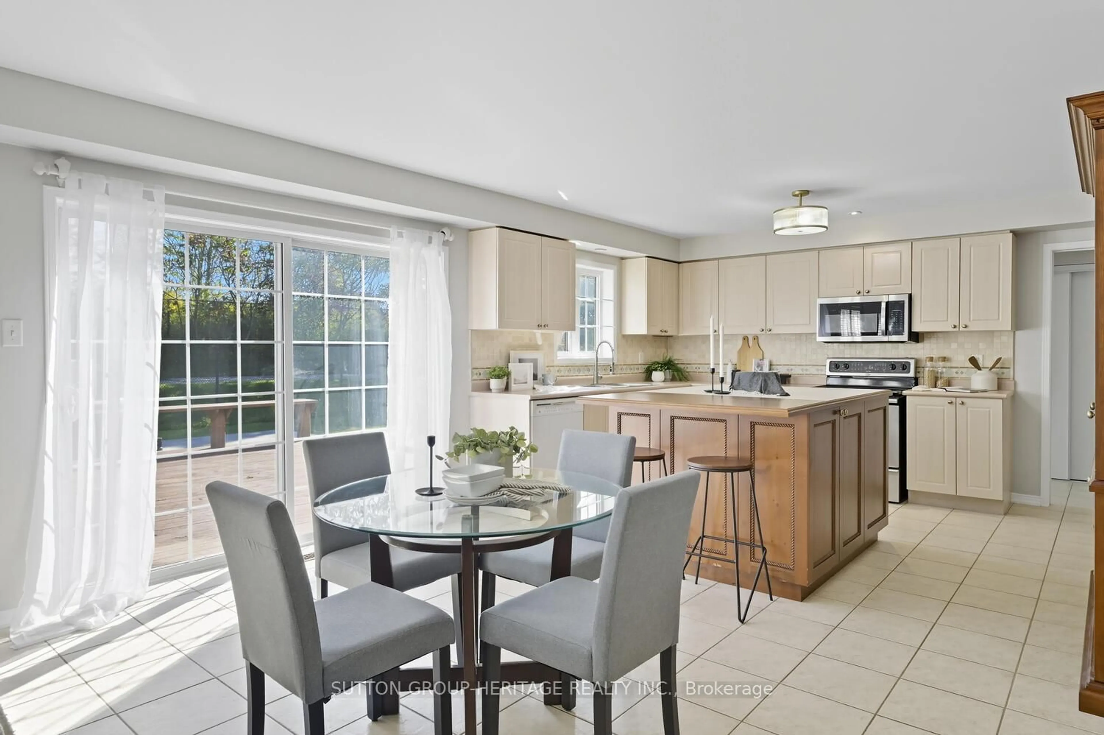 Open concept kitchen, ceramic/tile floor for 98 Hoile Dr, Ajax Ontario L1Z 1N4