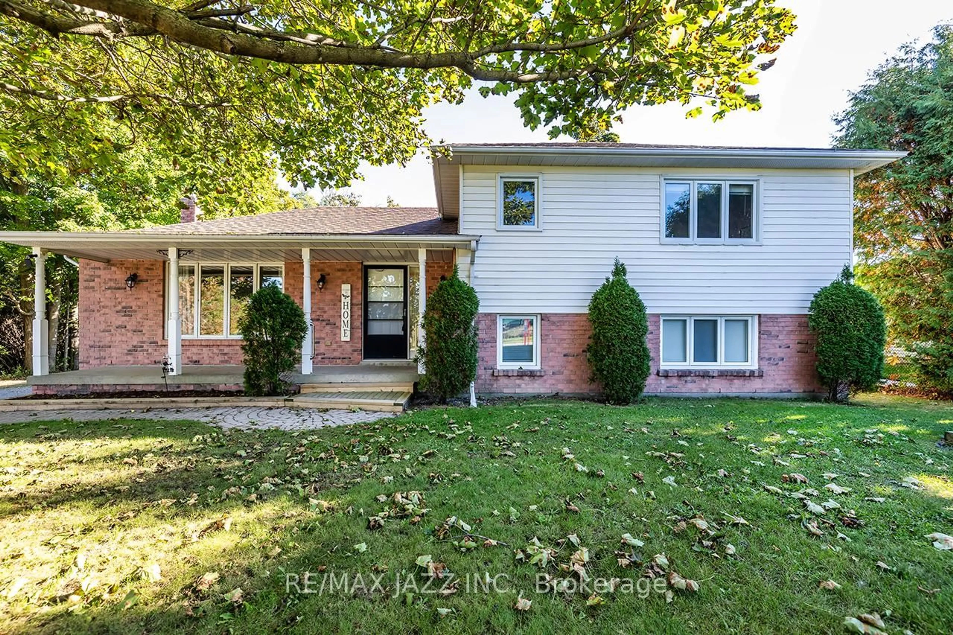 Unknown for 585 Myrtle Rd, Whitby Ontario L0B 1A0