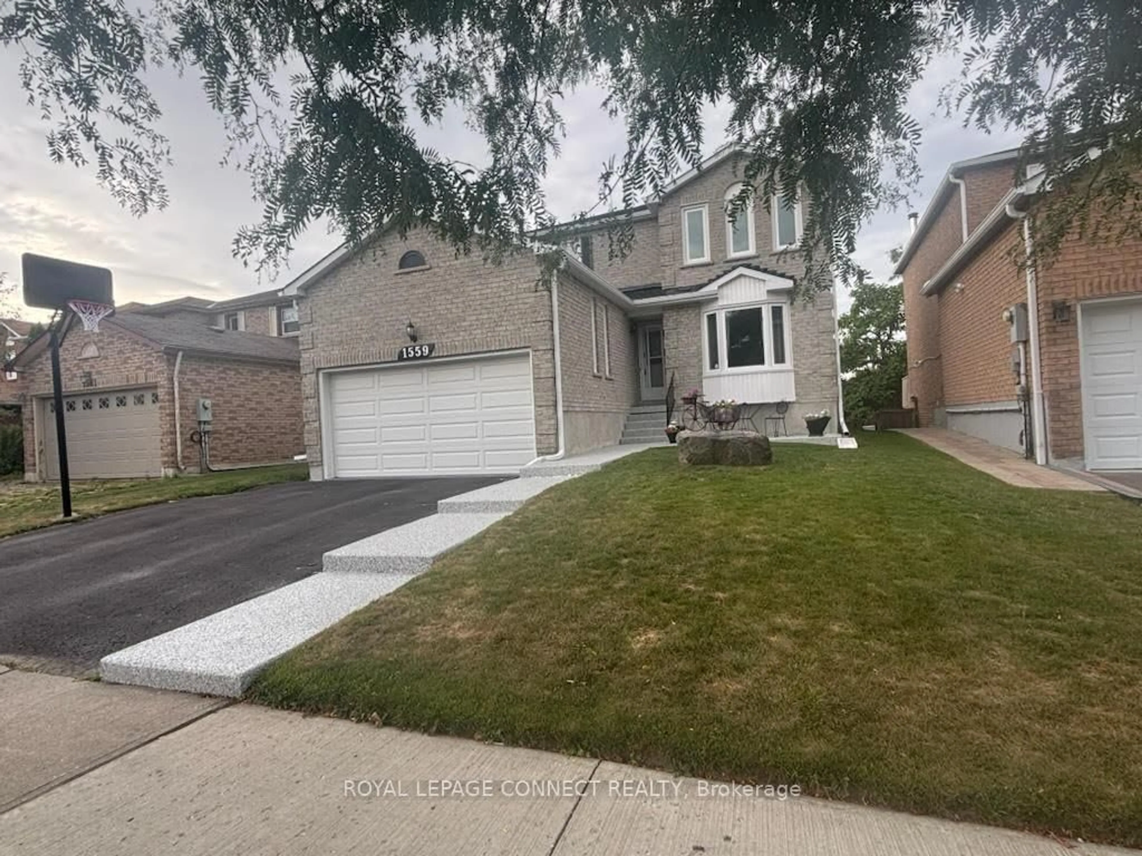 Unknown for 1559 Dellbrook Ave, Pickering Ontario L1X 2L8