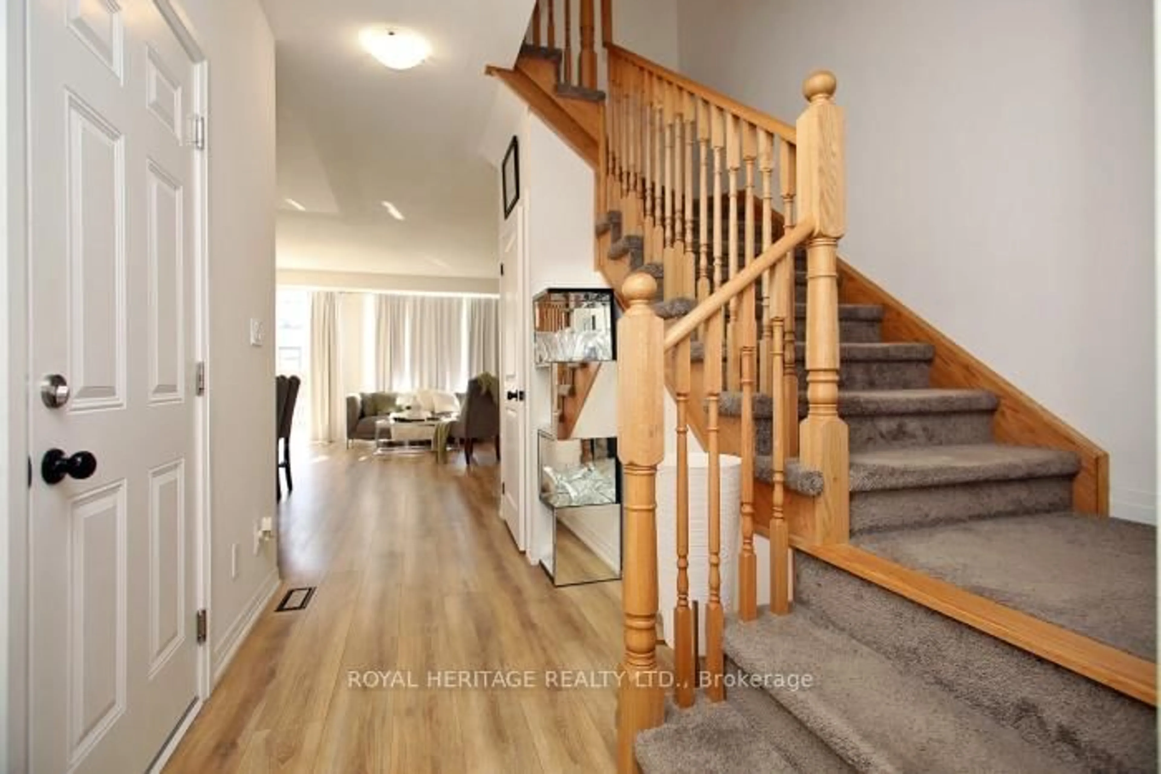Unknown for 5 Klein Way, Whitby Ontario L1R 0S6