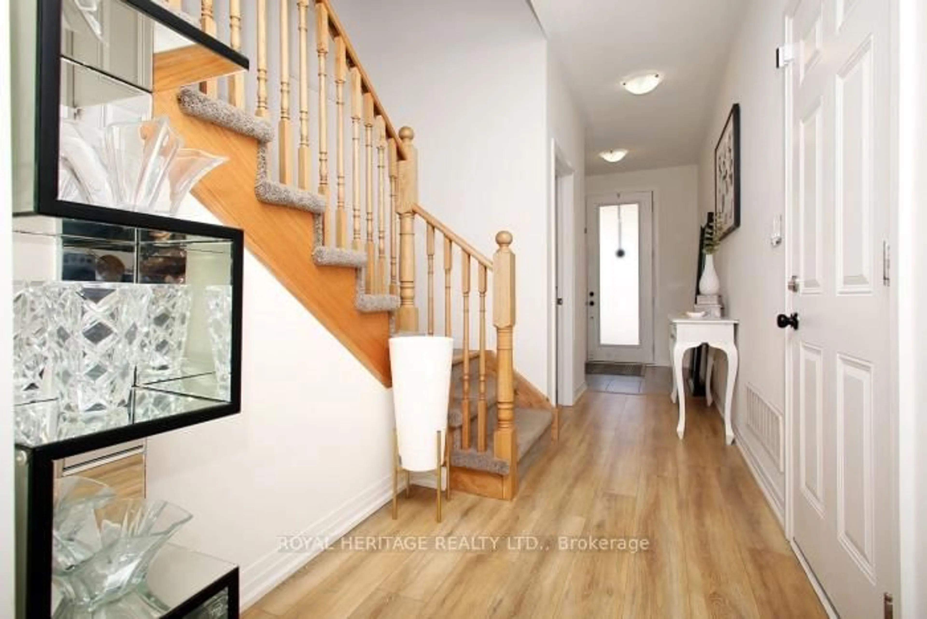 Unknown for 5 Klein Way, Whitby Ontario L1R 0S6