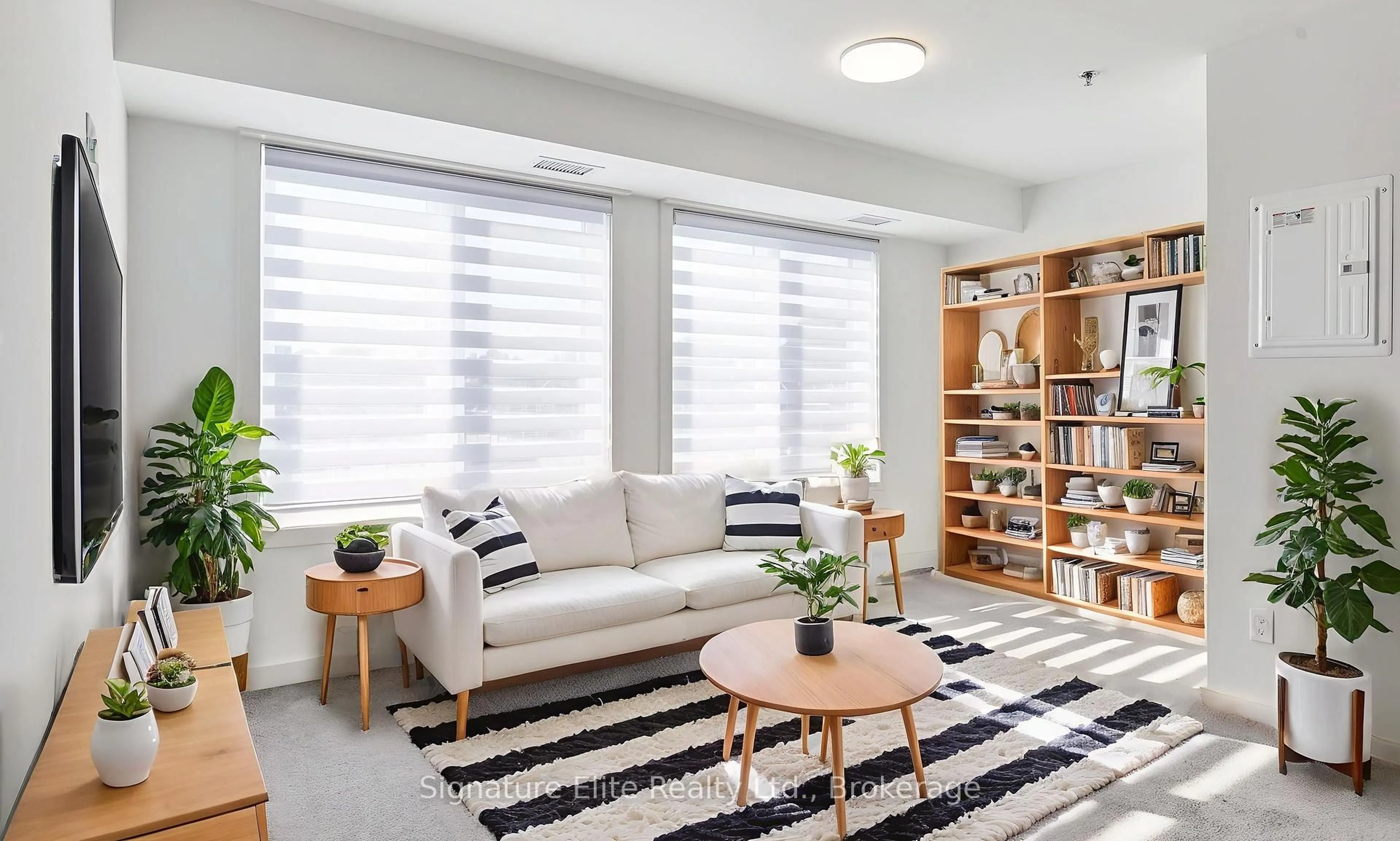 Living room with furniture, unknown for 45 Connaught Ave #401, Toronto Ontario M4L 2V8