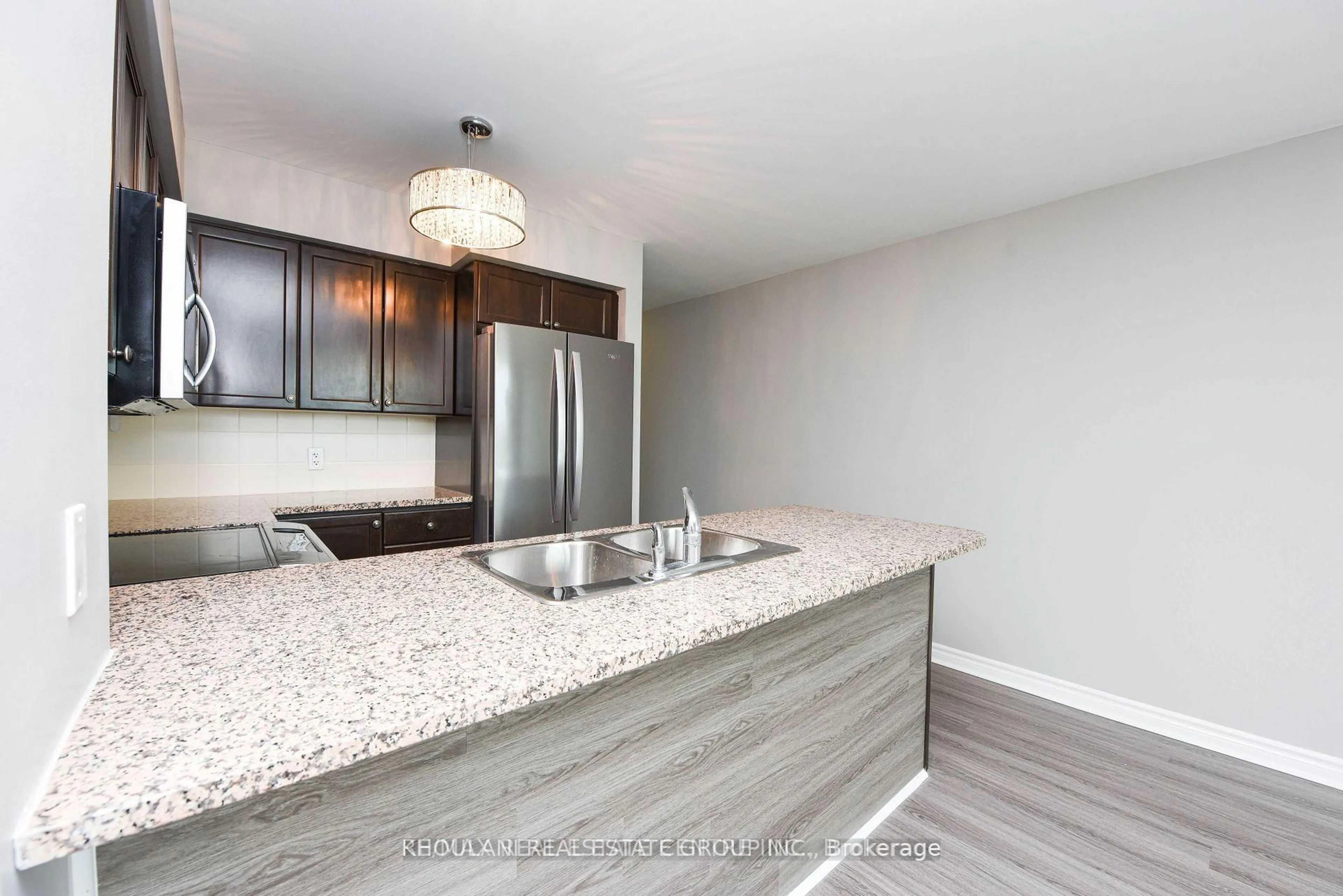 Open concept kitchen, unknown for 68 Grangeway Ave #1816, Toronto Ontario M1H 0A1