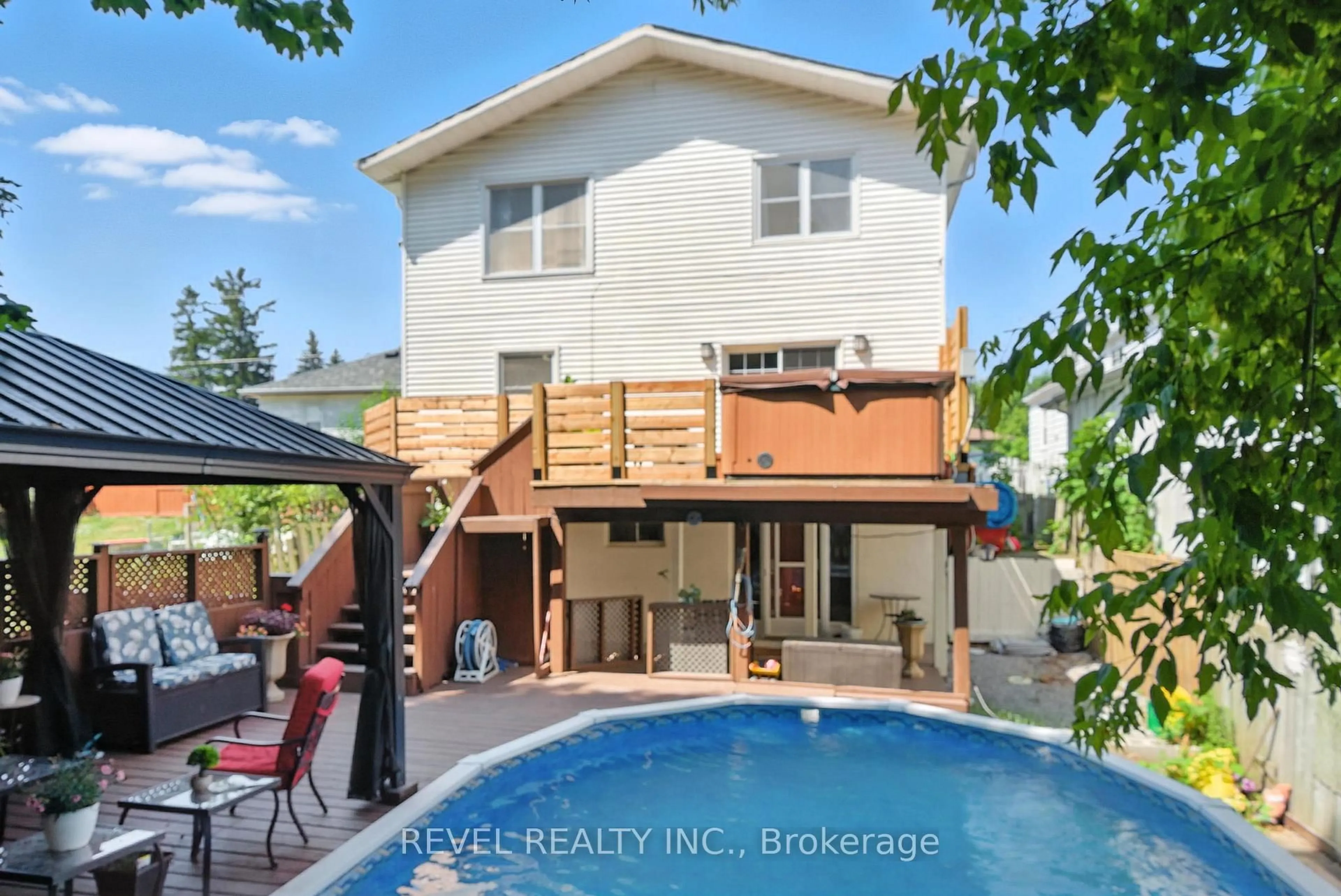 Unknown for 57 Rosehill Blvd, Oshawa Ontario L1J 5G6