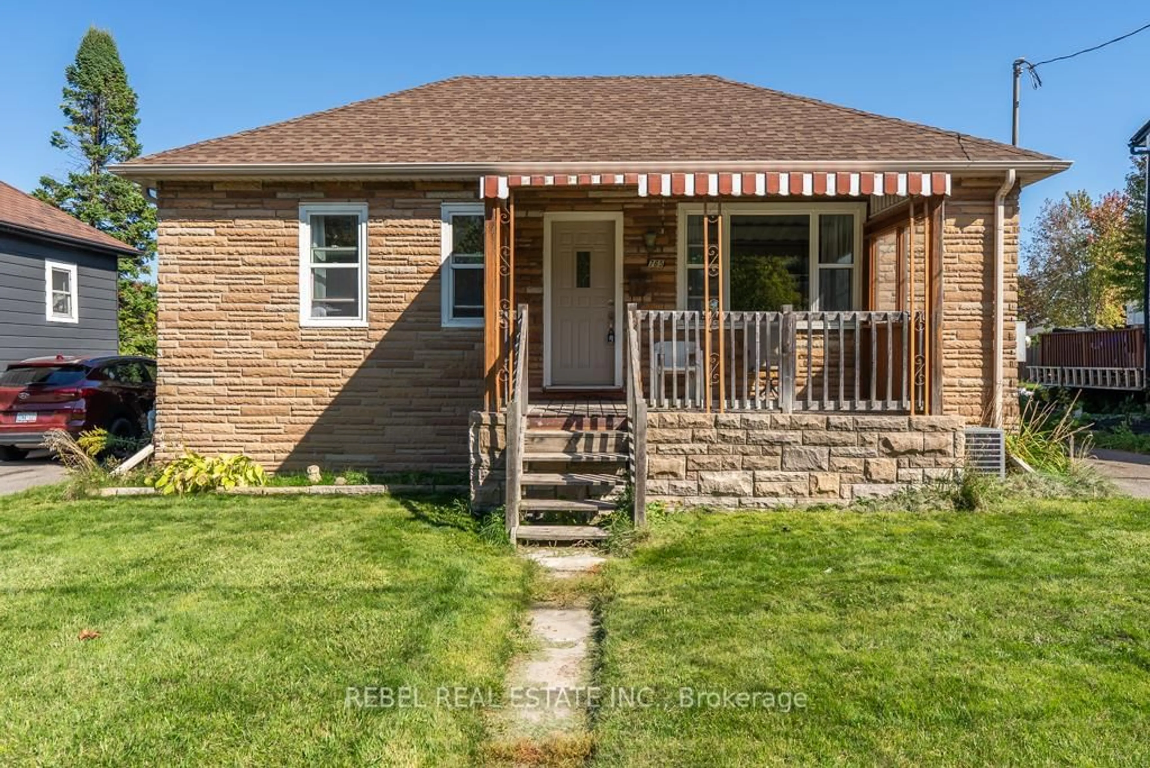 Home with brick exterior material, street for 765 Rowena St, Oshawa Ontario L1H 4Z3