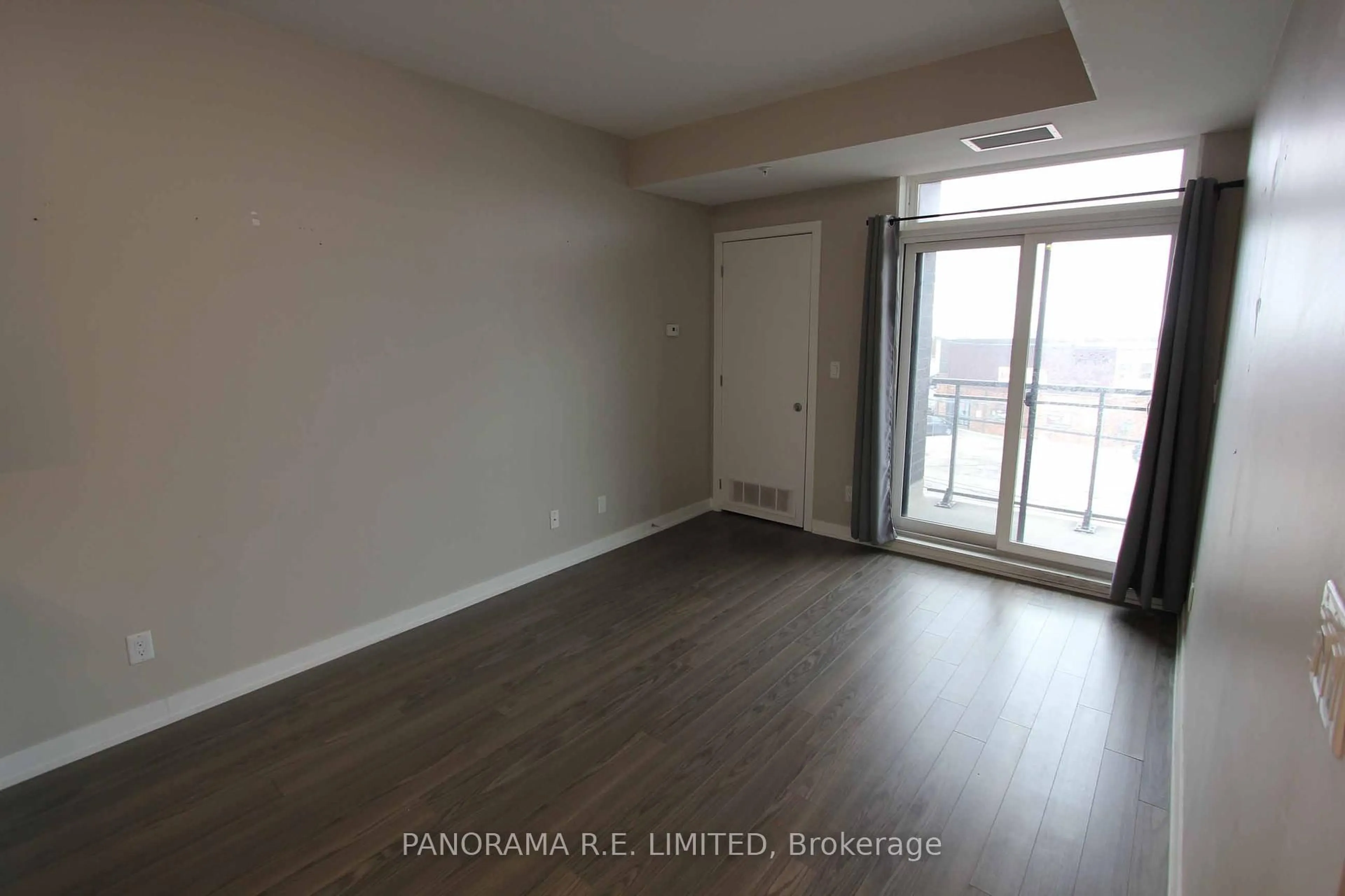 A pic of a room for 3560 St Clair Ave #318, Toronto Ontario M1K 2A7
