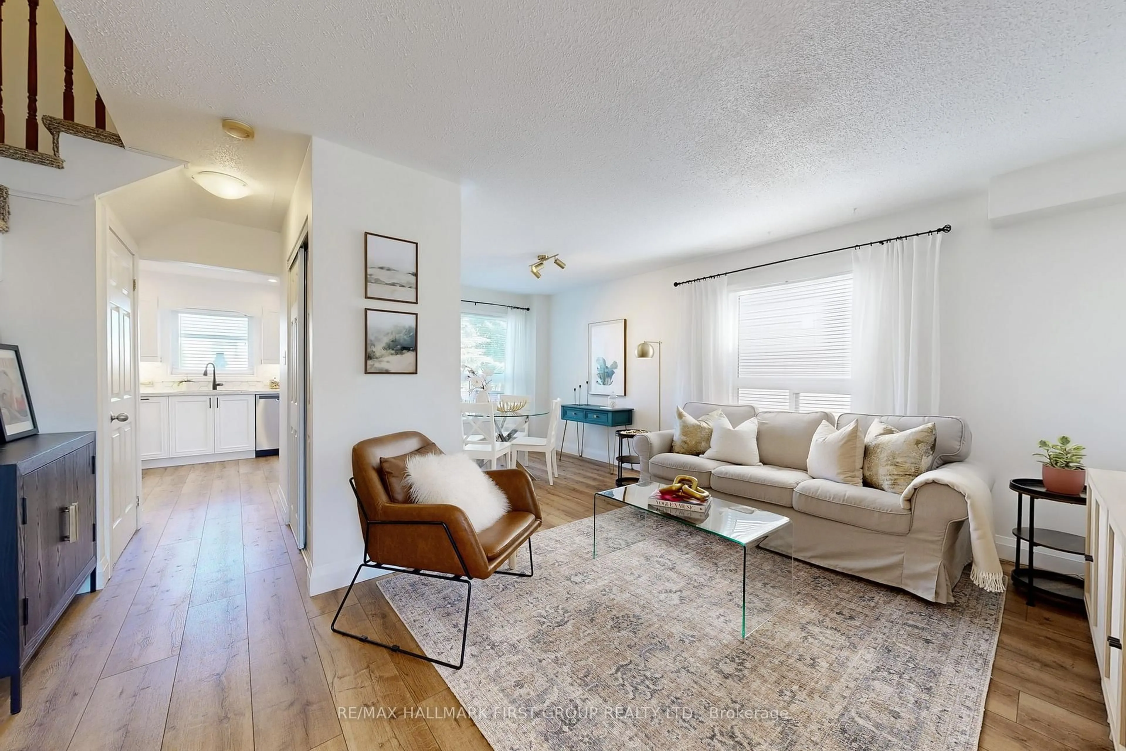 Living room with furniture, unknown for 67 Palomino Pl, Whitby Ontario L1R 2V5