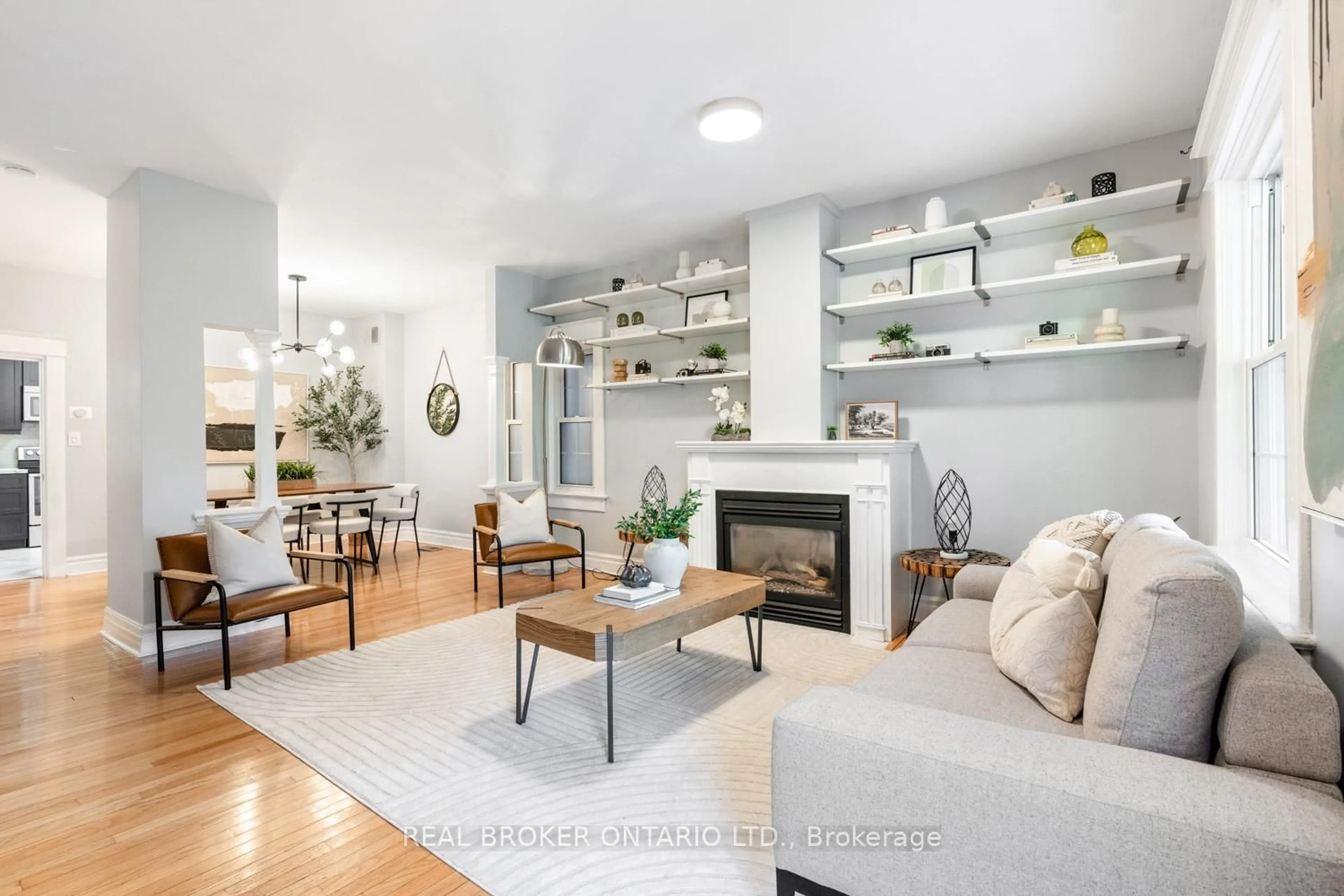 Living room with furniture, unknown for 115 Bellhaven Rd, Toronto Ontario M4L 3J9