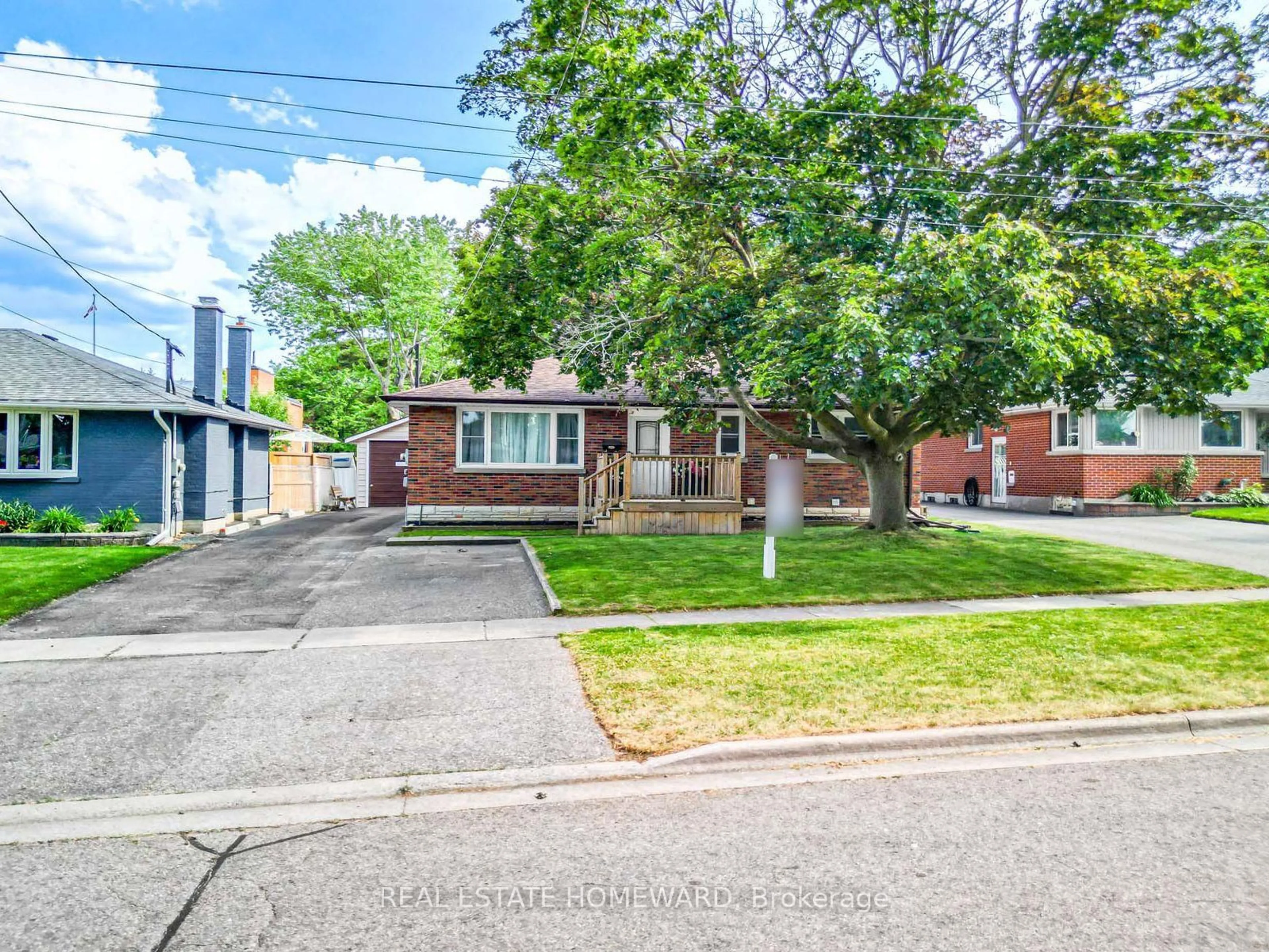 Home with brick exterior material, street for 793 Eastglen Dr, Oshawa Ontario L1G 1H3