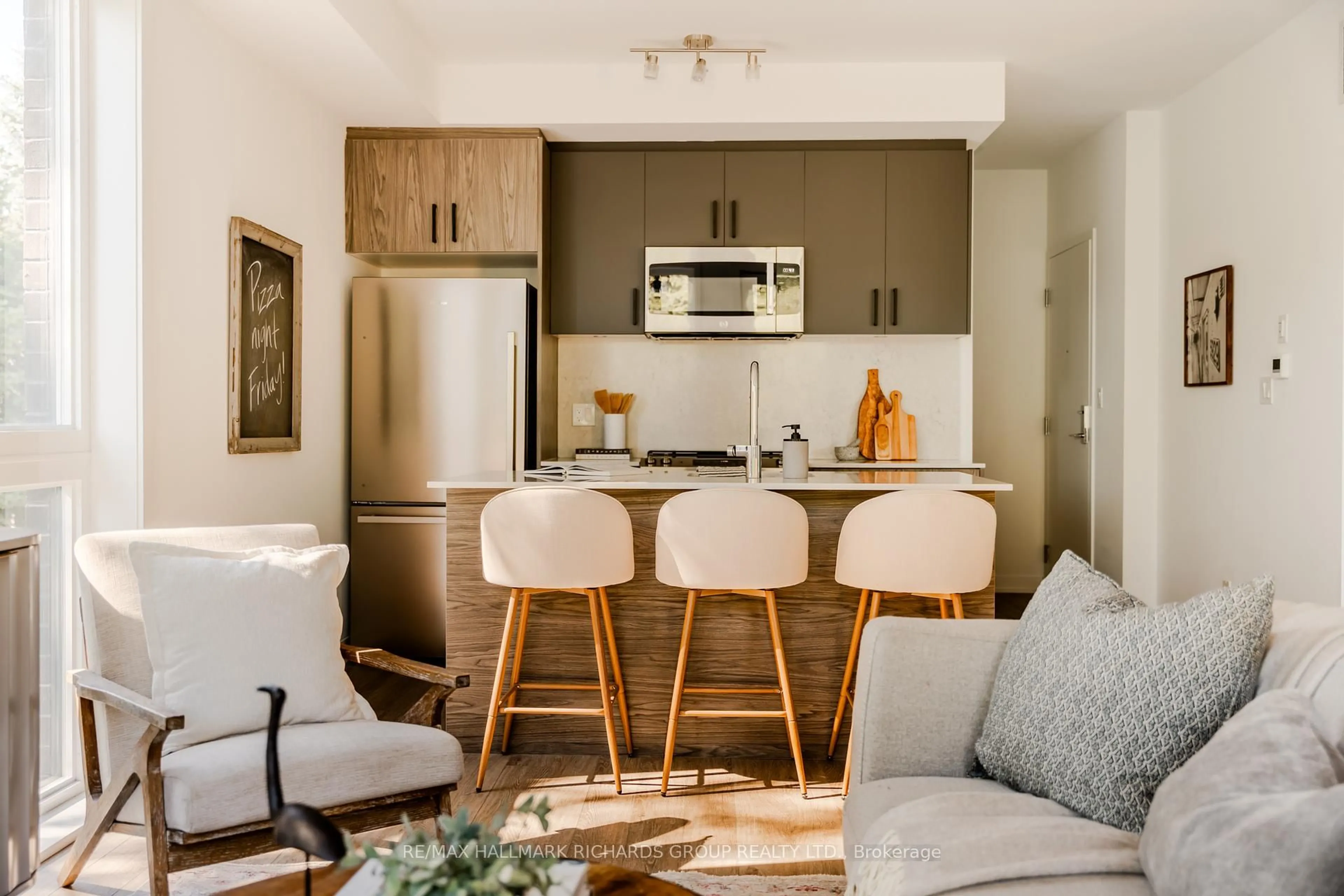 Open concept kitchen, unknown for 35 Birchcliff Ave #52, Toronto Ontario M1N 3C5
