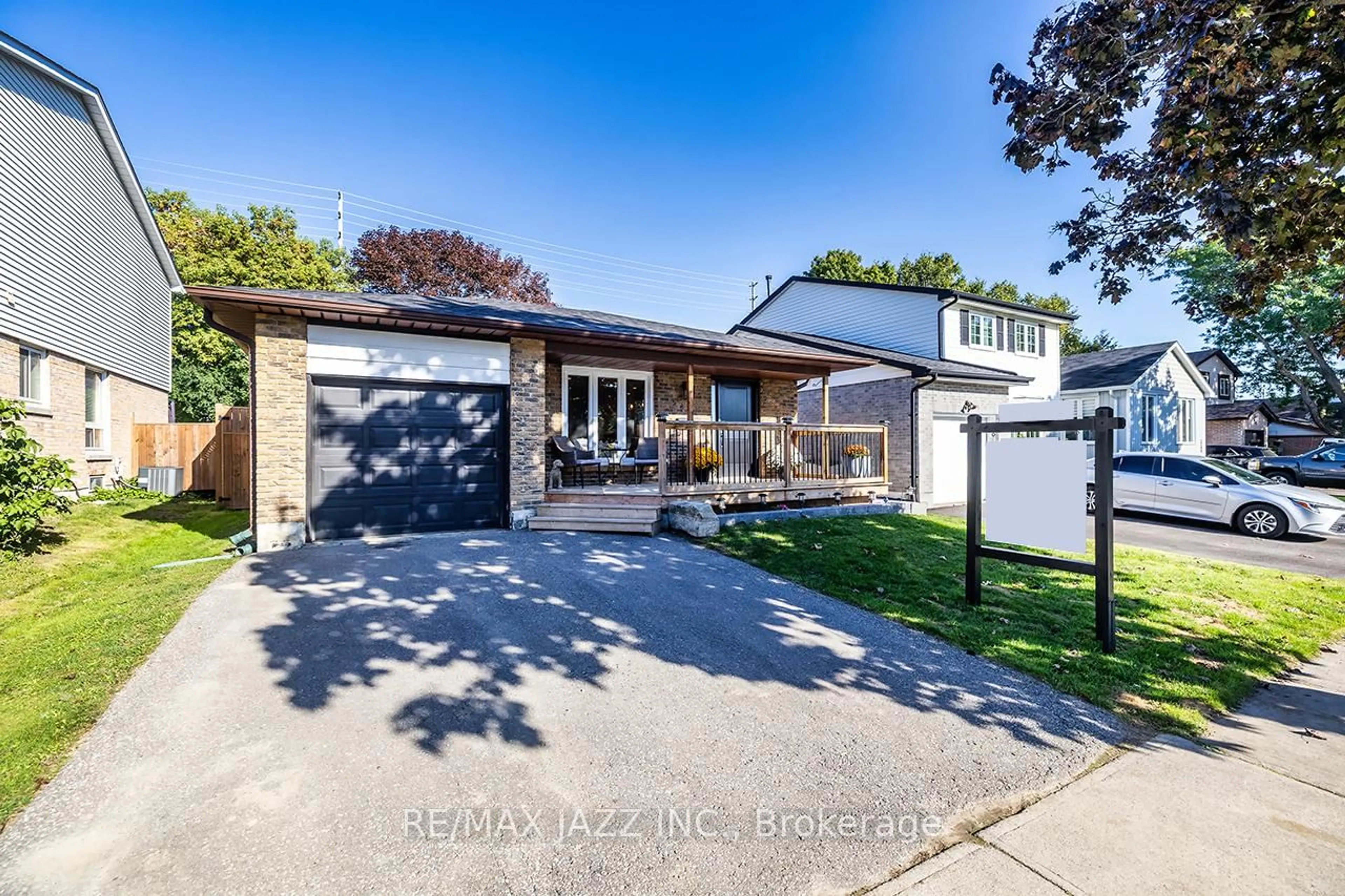 Home with brick exterior material, street for 541 Galahad Dr, Oshawa Ontario L1K 1L9