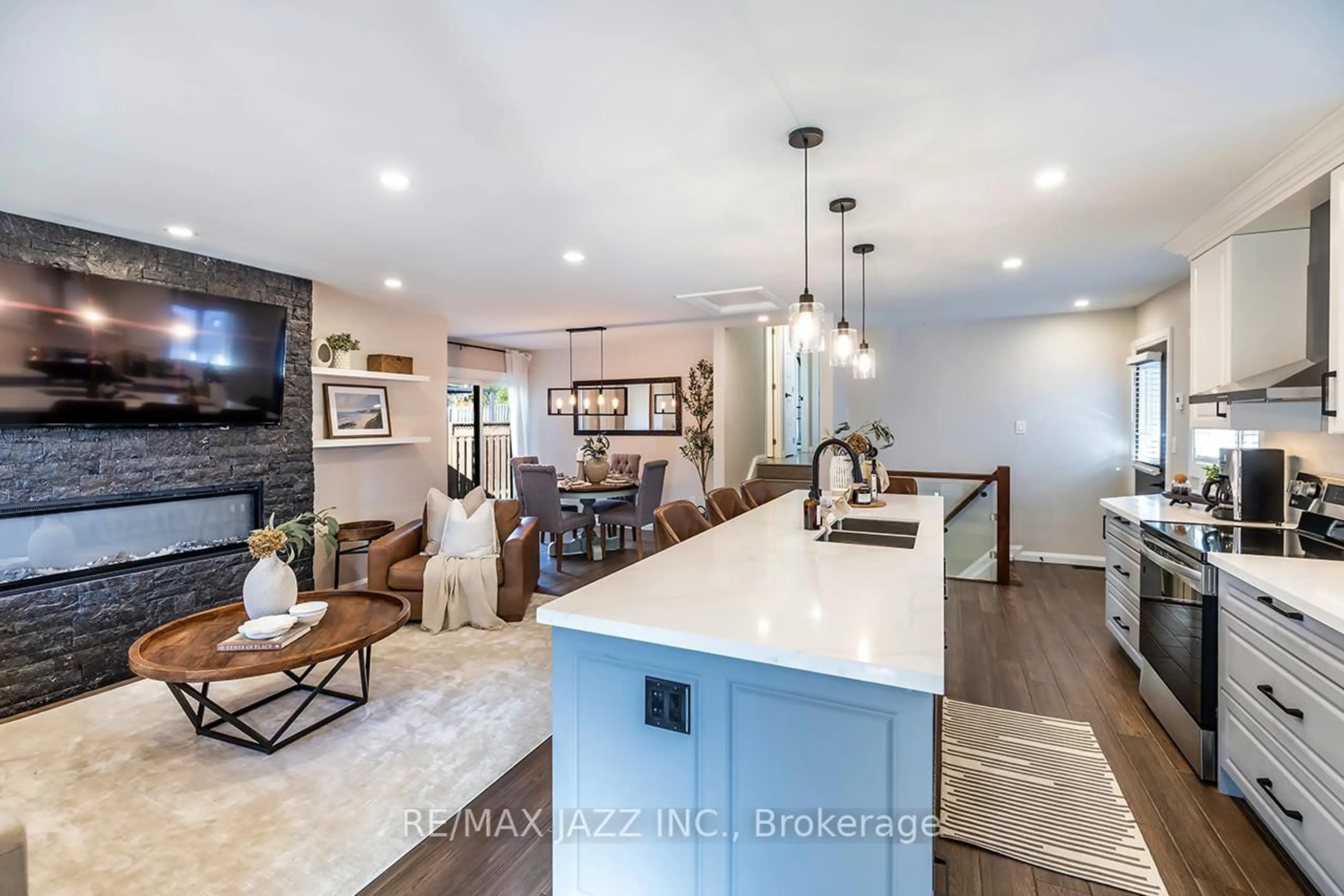 Open concept kitchen, ceramic/tile floor for 541 Galahad Dr, Oshawa Ontario L1K 1L9
