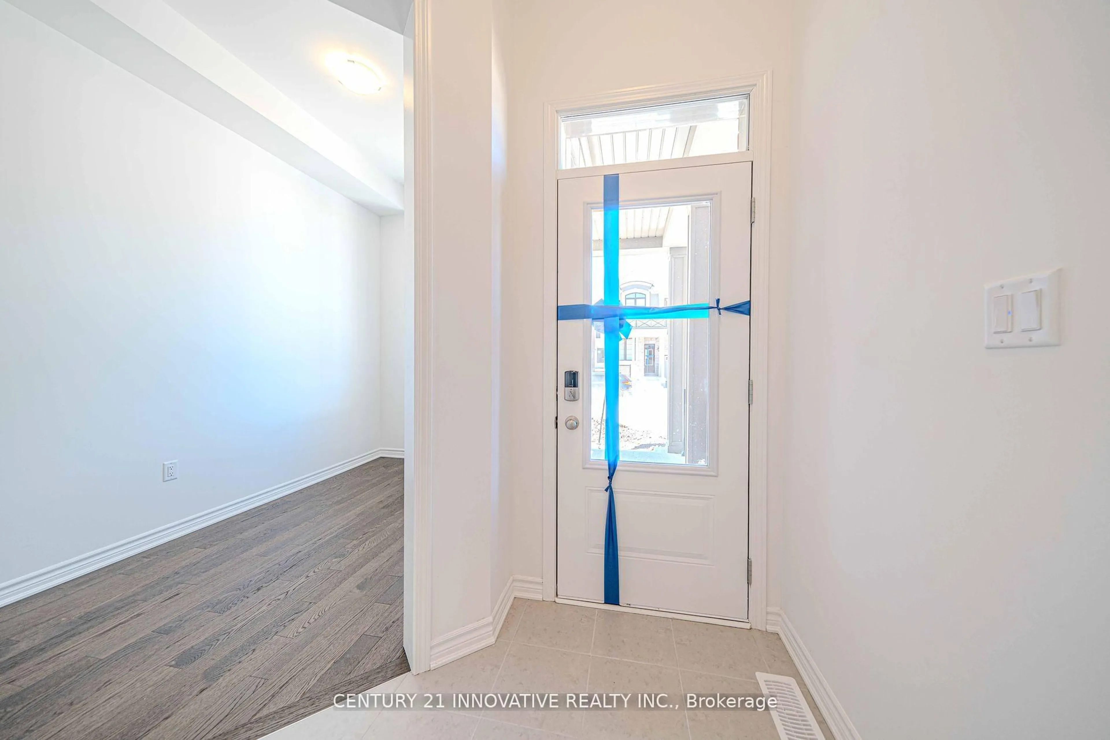 Indoor entryway for 1849 Passionfruit Grve, Pickering Ontario L1Y 0B5